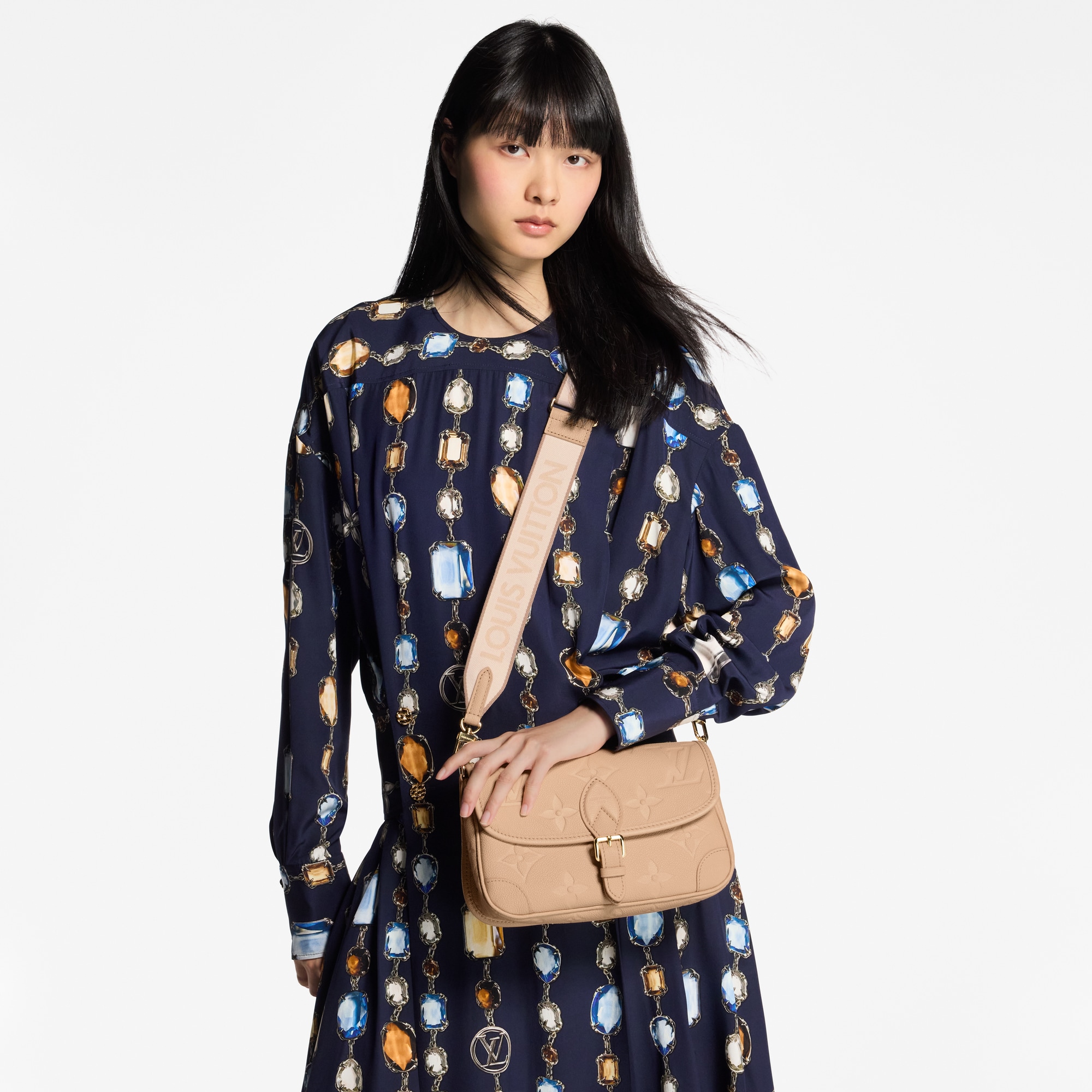 LV} - LVMonogram Empreinte - LV女士时尚手袋 | 路易威登LOUIS VUITTON官网 (产品缩放)