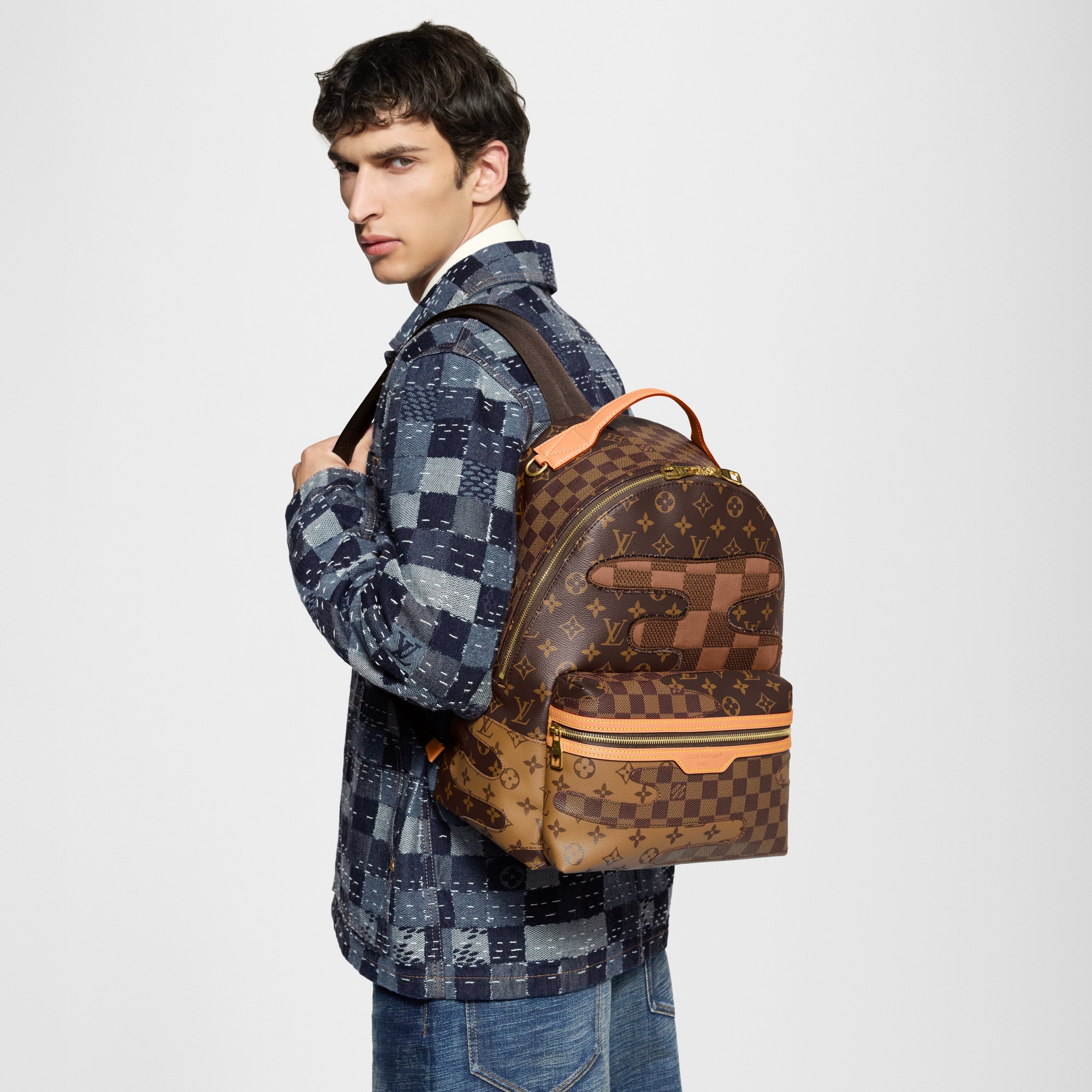 LV} - LV其他Monogram 帆布 - LV包袋和小型皮具男士包袋 | 路易威登LOUIS VUITTON官网 (产品缩放)