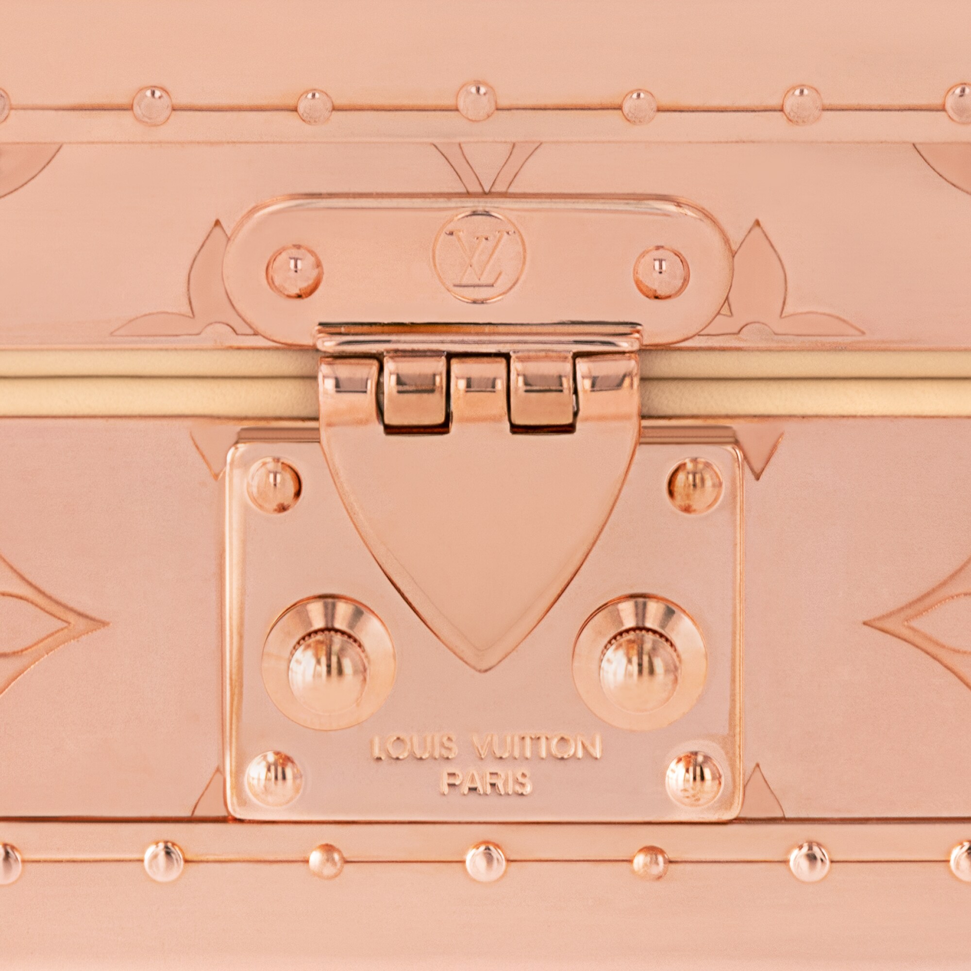 LV} - LVHigh End Leathers - LVLes Extraordinaires硬箱系列 | 路易威登LOUIS VUITTON官网 (产品缩放)