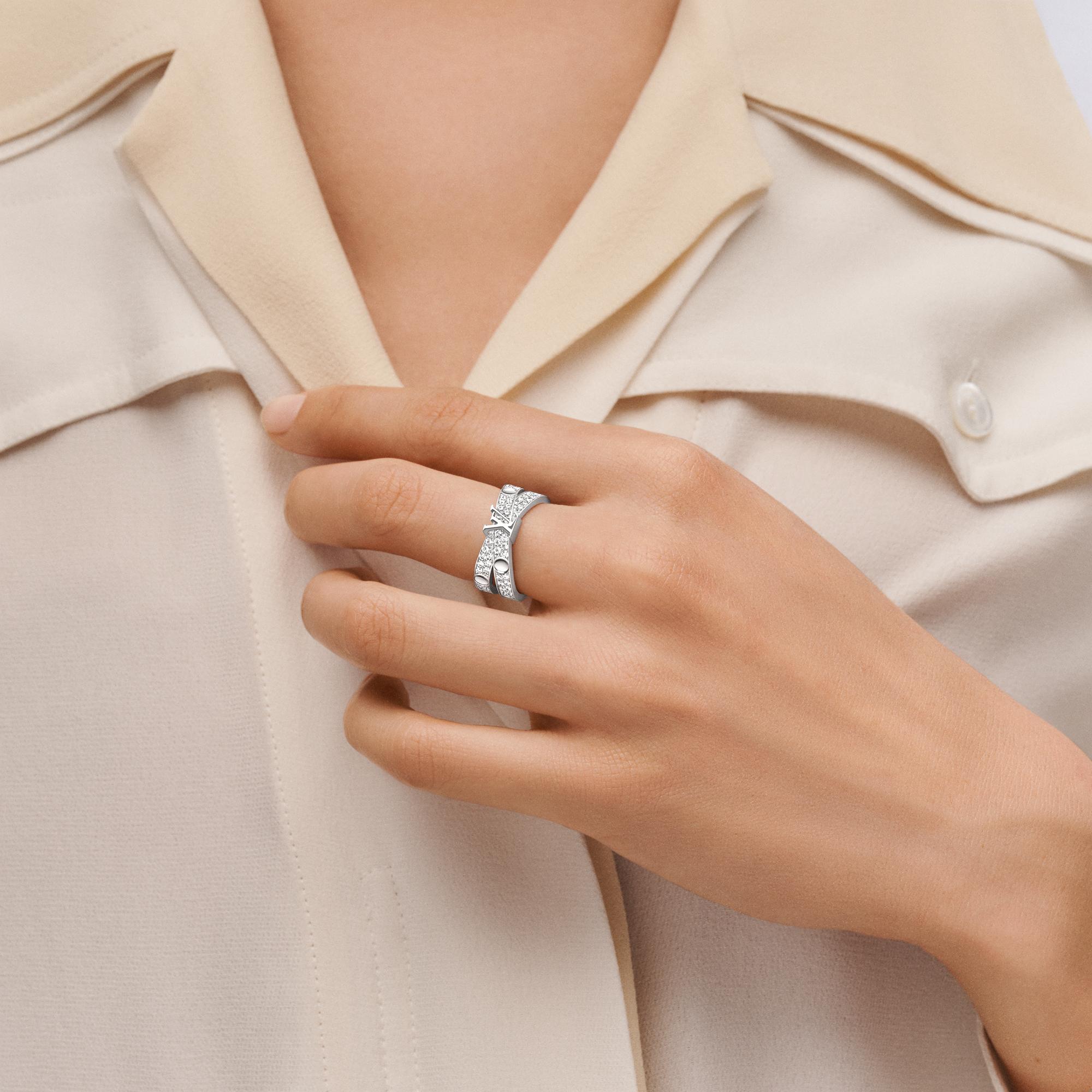 LV} - LV - LV珠宝按类别浏览 | 路易威登LOUIS VUITTON官网 (产品缩放)