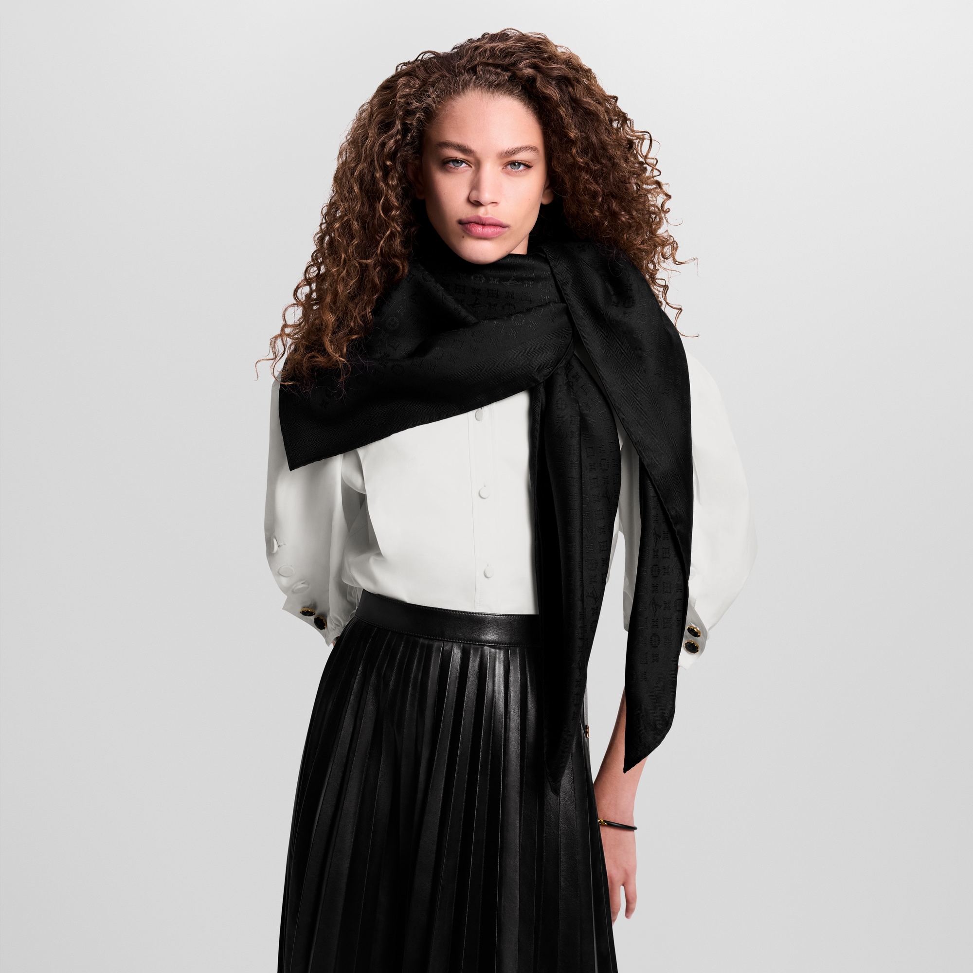 LV} - LVS00 - LV女士灵动配饰 | 路易威登LOUIS VUITTON官网 (产品缩放)