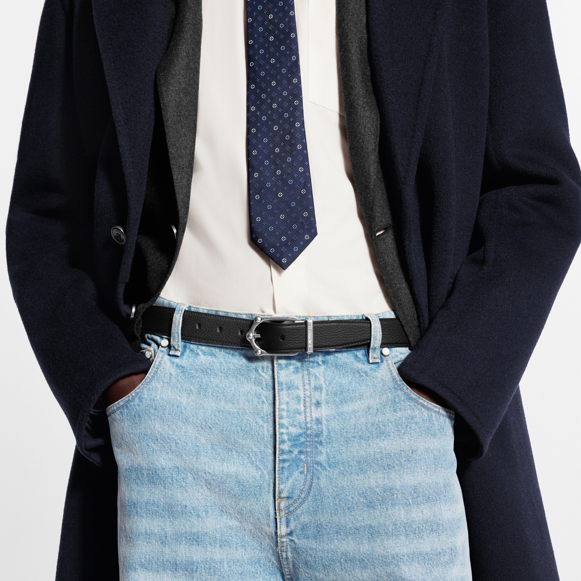 LV} - LV - LV男士配饰系列 | 路易威登LOUIS VUITTON官网 (产品缩放)