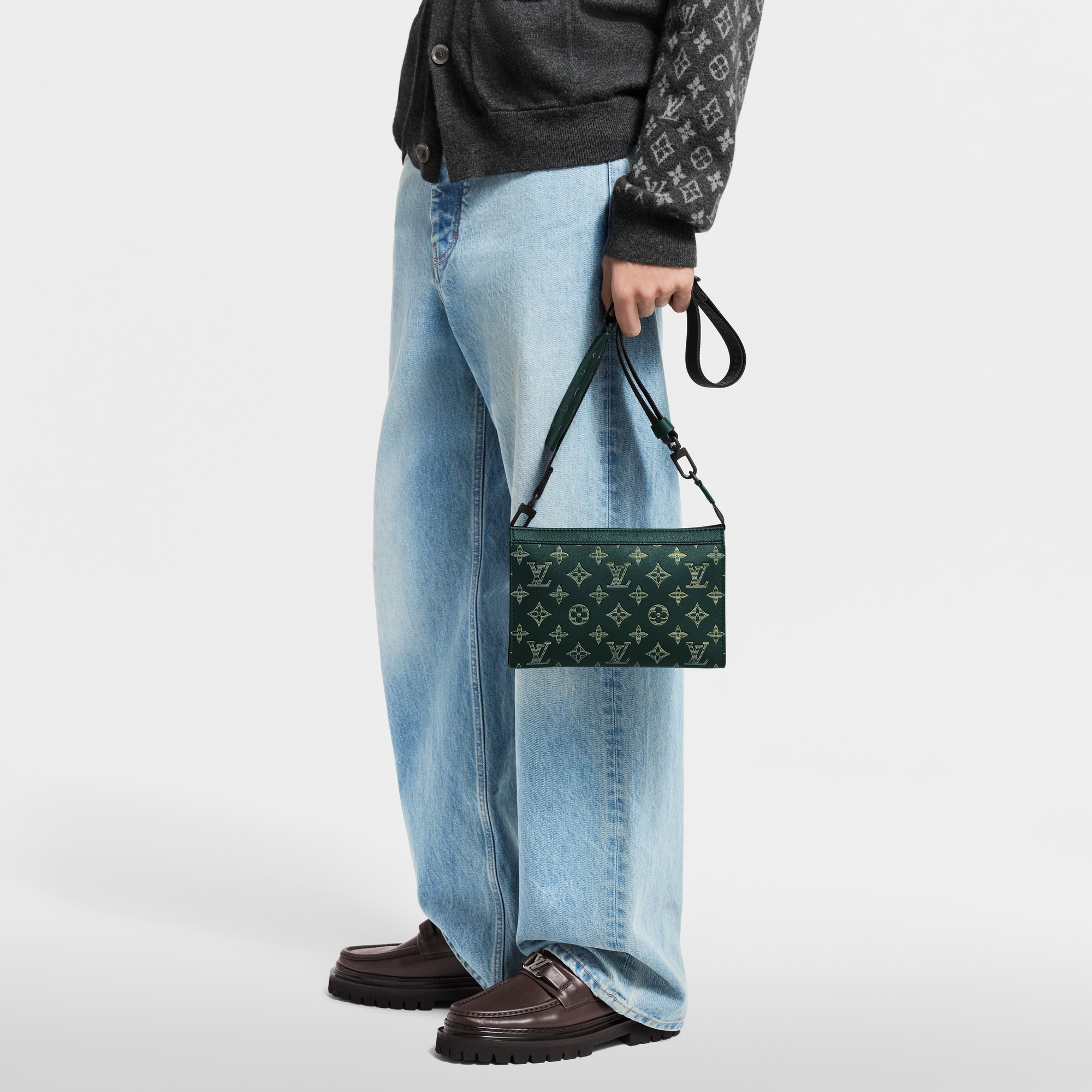 LV} - LVMonogram Shadow Leather - LV男士小型皮具 | 路易威登LOUIS VUITTON官网 (产品缩放)