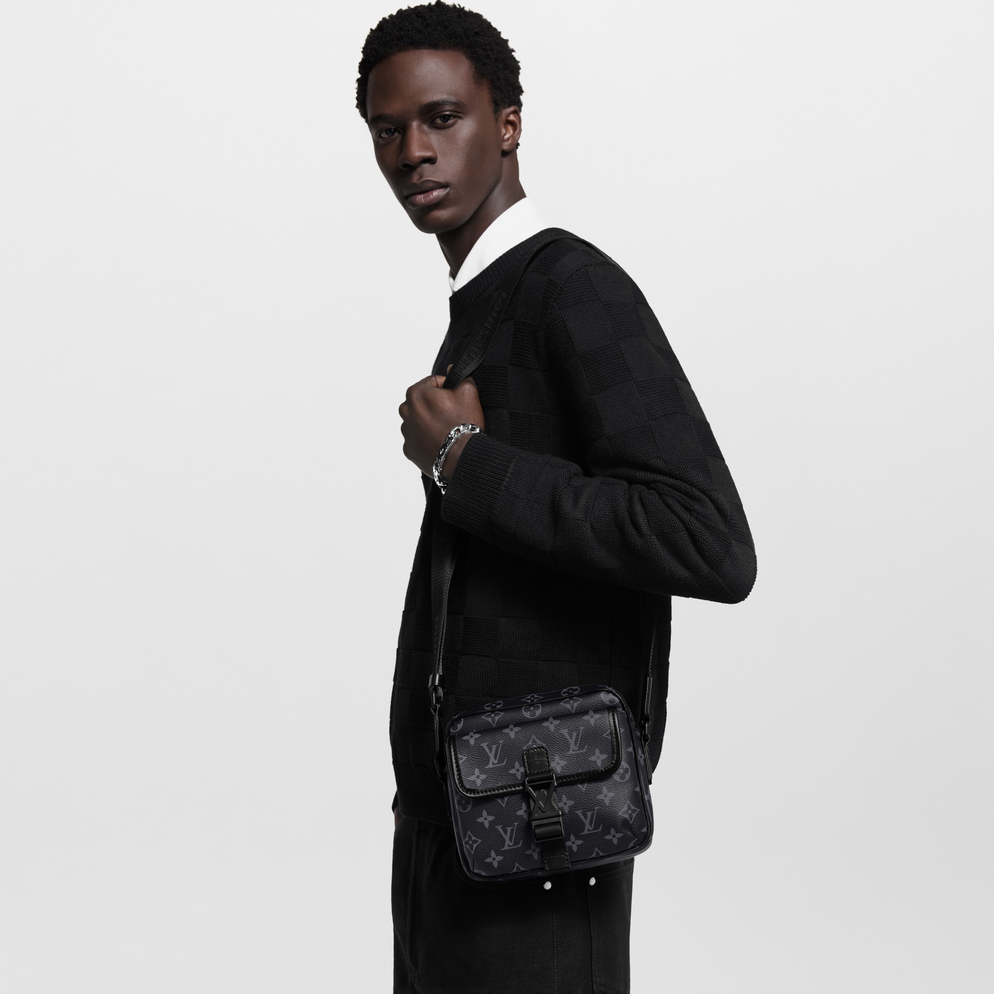 LV} - LVMonogram Eclipse - LV男士时尚包袋 | 路易威登LOUIS VUITTON官网 (产品缩放)
