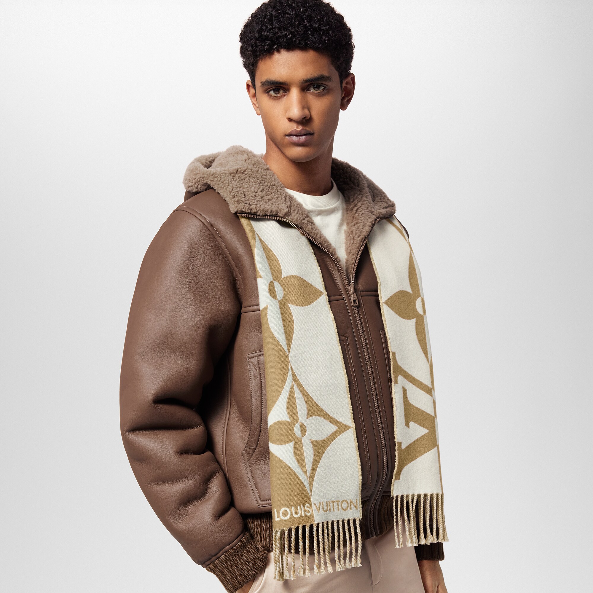 LV} - LVS00 - LV男士配饰系列 | 路易威登LOUIS VUITTON官网 (产品缩放)