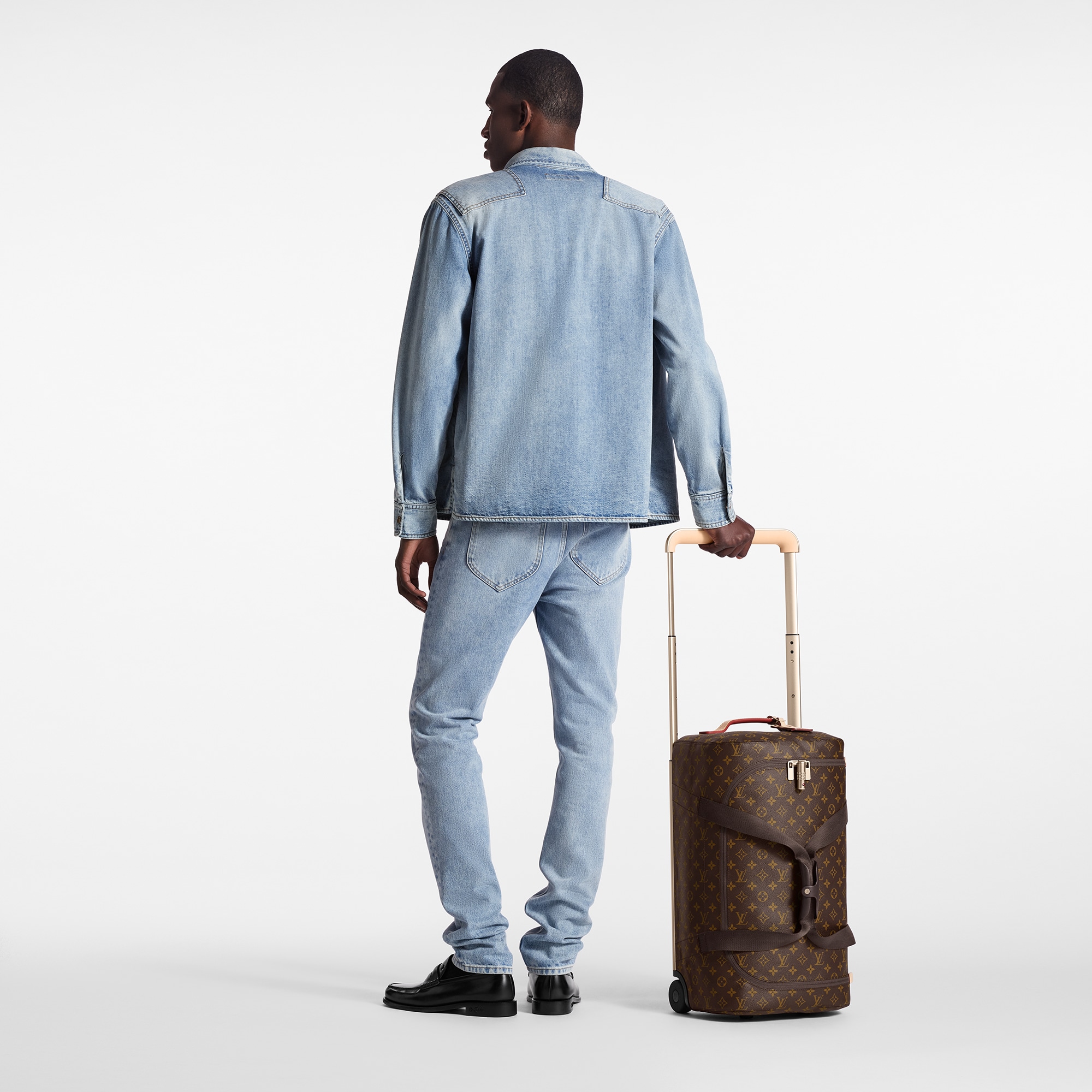 LV} - LVMonogram - LV男士旅行用品 | 路易威登LOUIS VUITTON官网 (产品缩放)