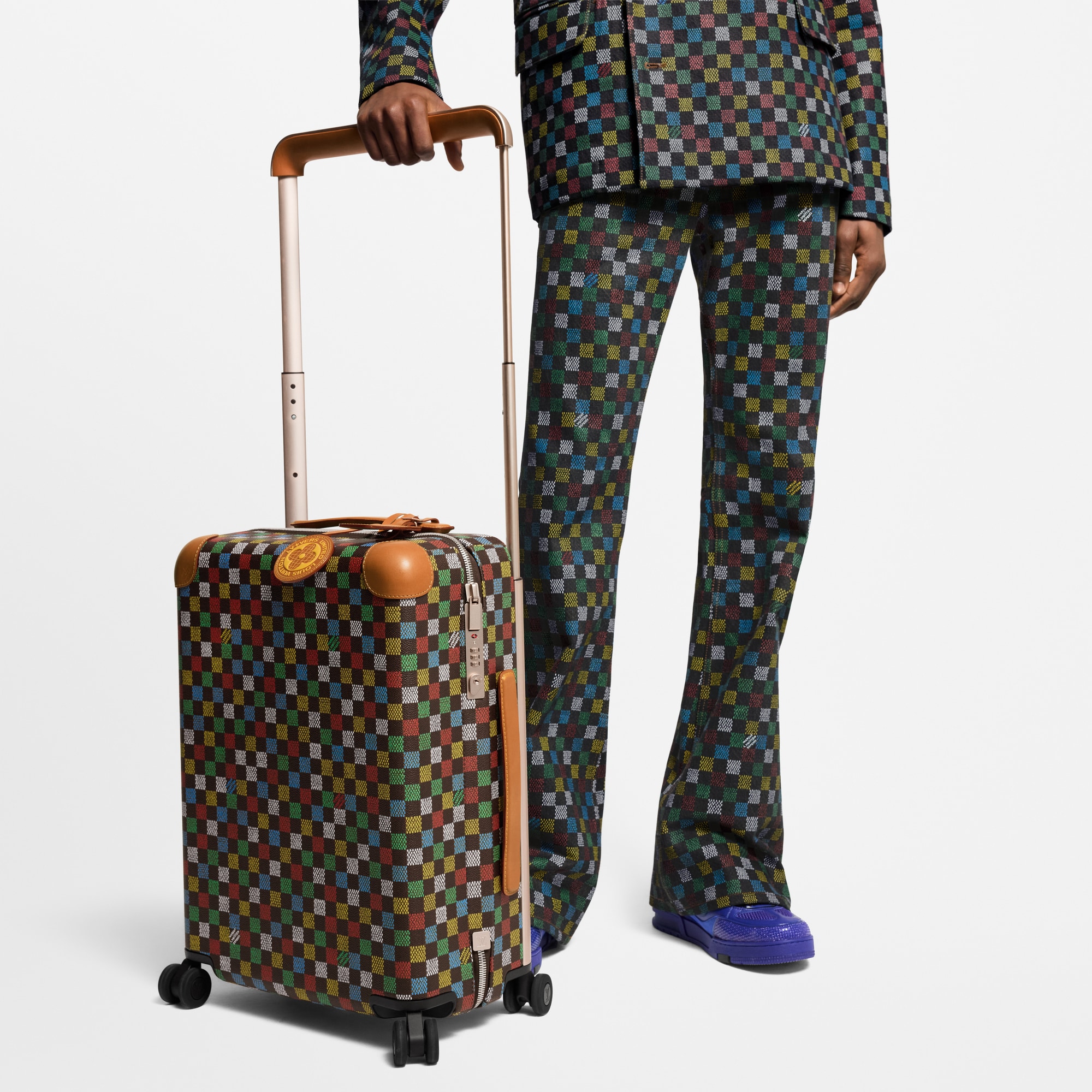 LV} - LVDamier Ebene - LV男士旅行用品 | 路易威登LOUIS VUITTON官网 (产品缩放)
