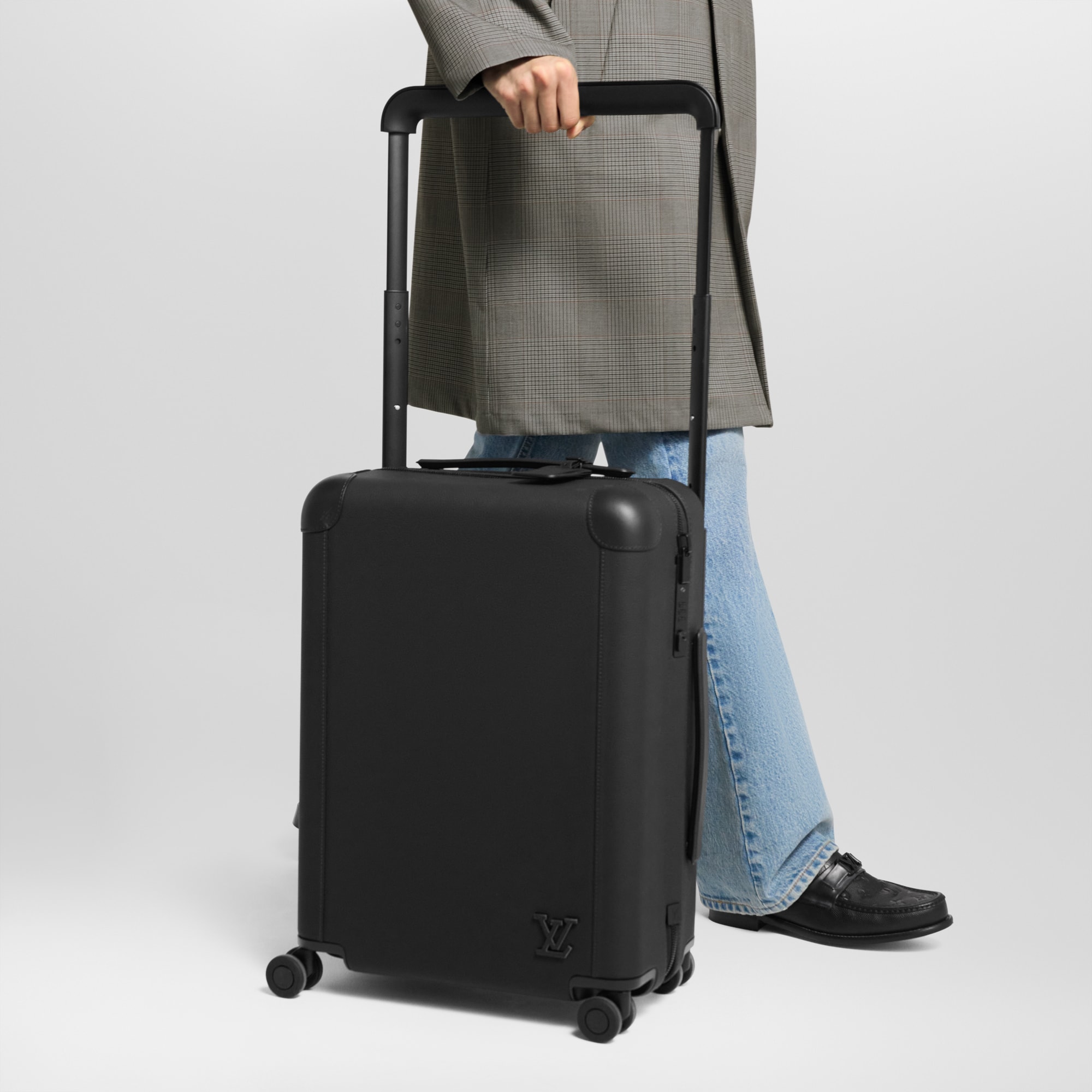 LV} - LVLV Aerogram - LV男士旅行用品 | 路易威登LOUIS VUITTON官网 (产品缩放)