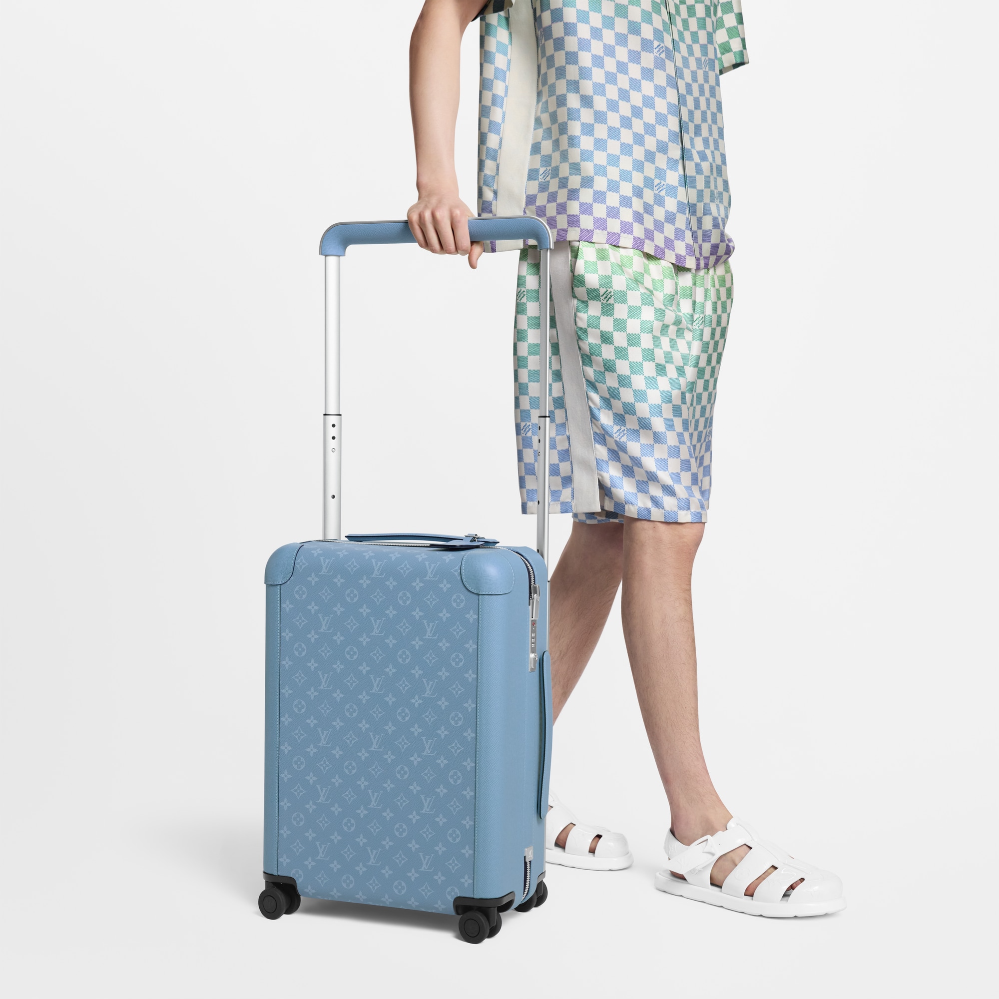 LV} - LVTaigarama - LV男士旅行用品 | 路易威登LOUIS VUITTON官网 (产品缩放)