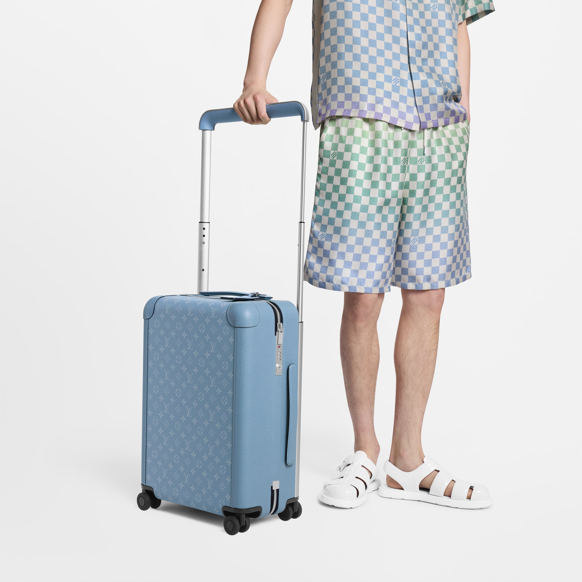 LV} - LVTaigarama - LV男士旅行用品 | 路易威登LOUIS VUITTON官网 (产品缩放)