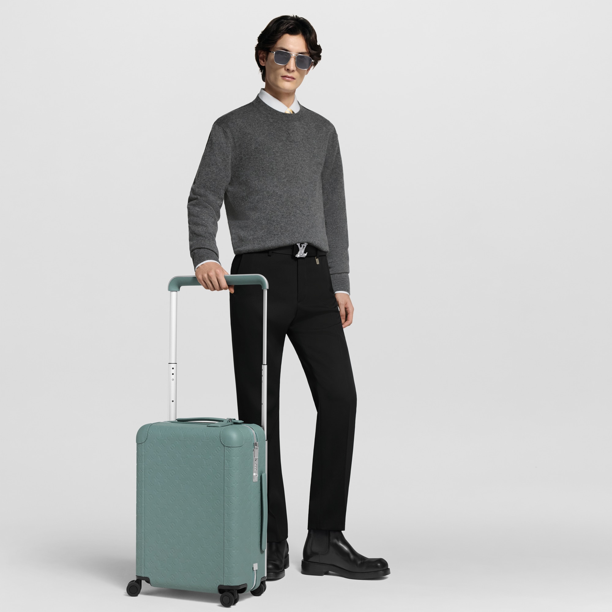 LV} - LVTaurillon Monogram - LV男士旅行用品 | 路易威登LOUIS VUITTON官网 (产品缩放)