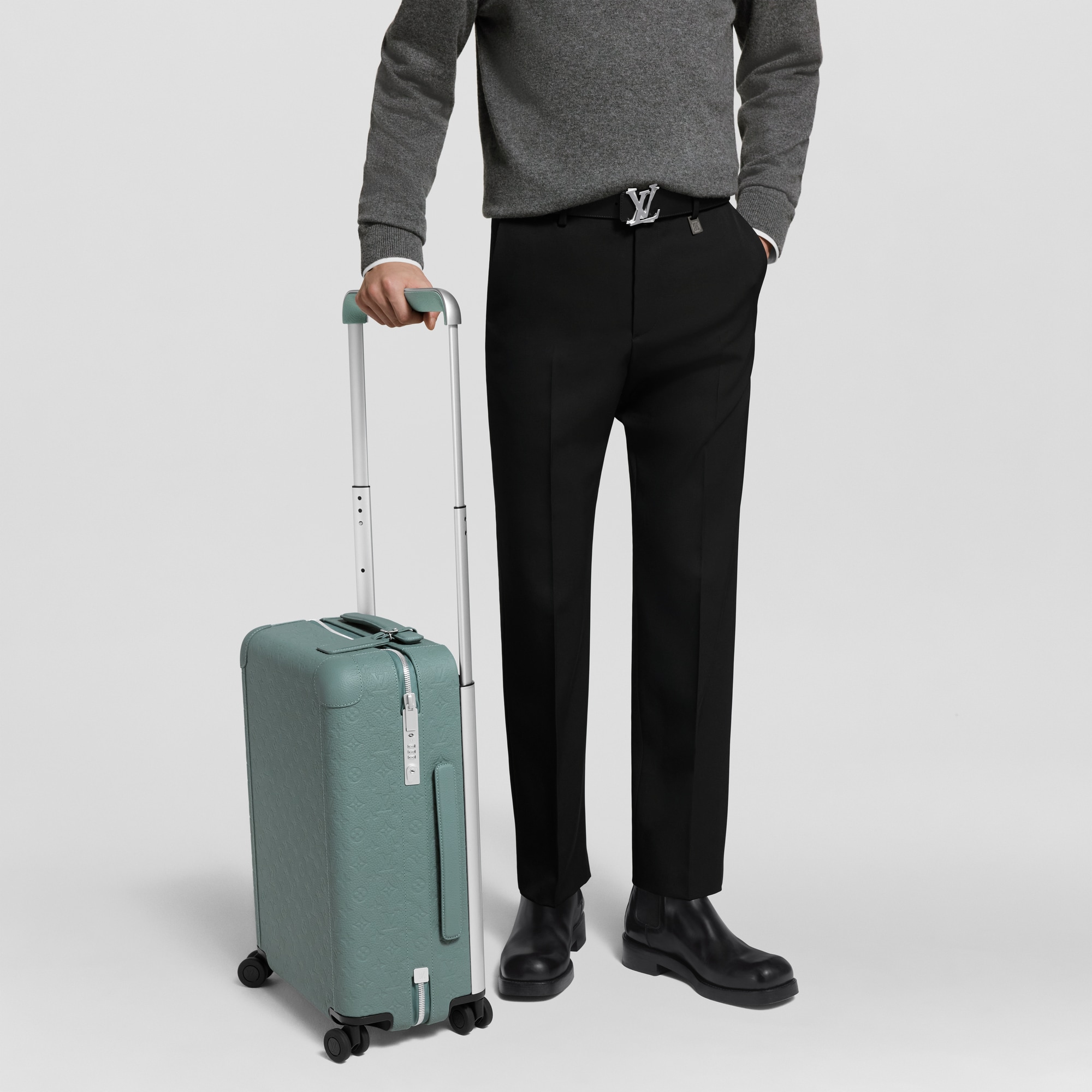 LV} - LVTaurillon Monogram - LV男士旅行用品 | 路易威登LOUIS VUITTON官网 (产品缩放)