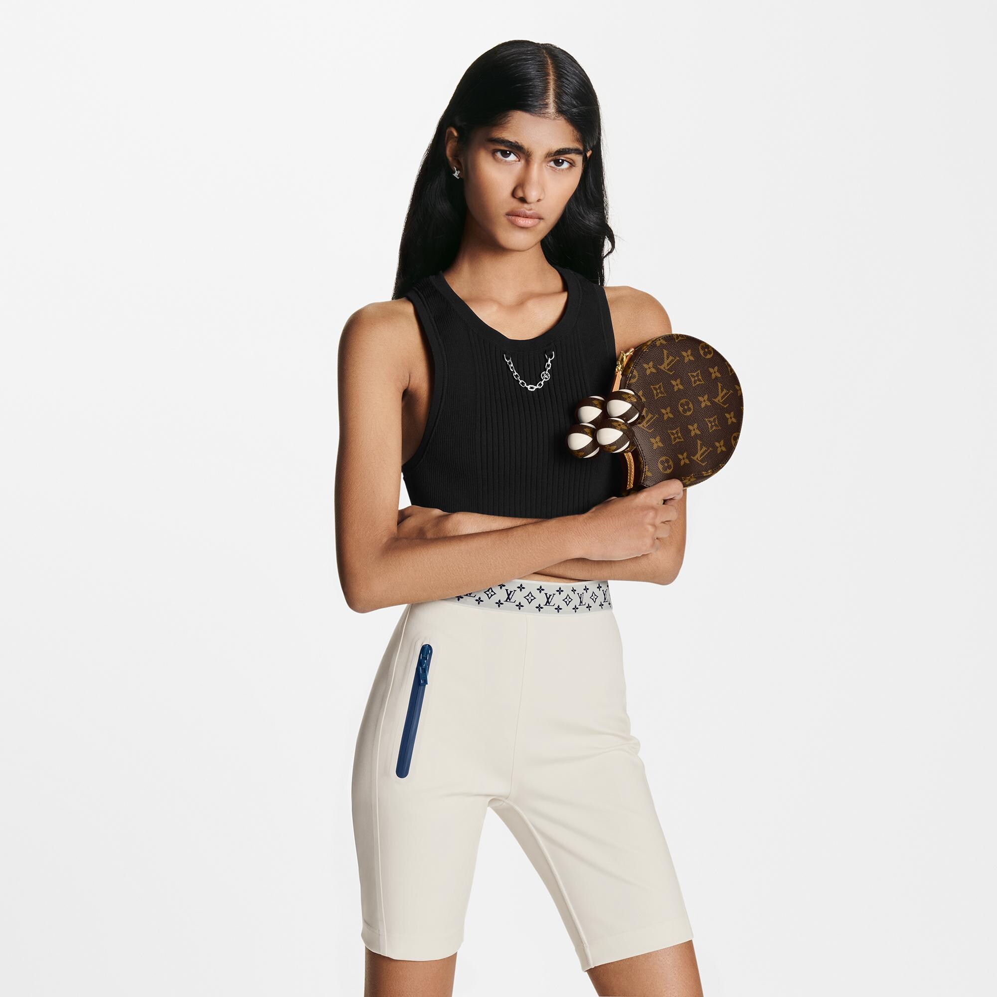 LV} - LVMonogram - LV硬箱、旅行和家居运动用品和游戏 | 路易威登LOUIS VUITTON官网 (产品缩放)