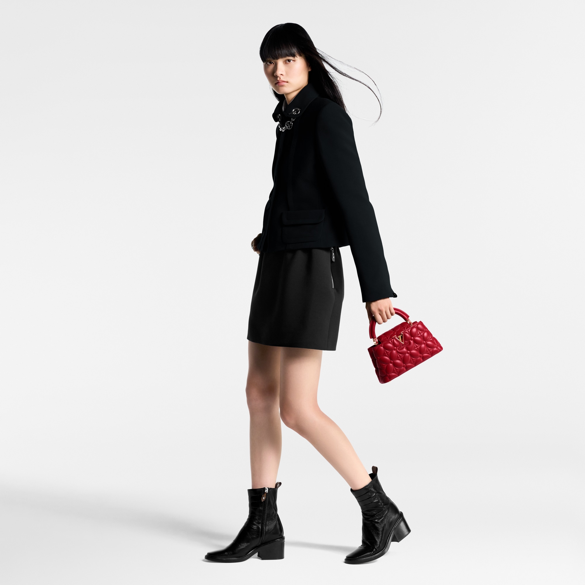 LV} - LV - LV女士鞋履系列 | 路易威登LOUIS VUITTON官网 (产品缩放)