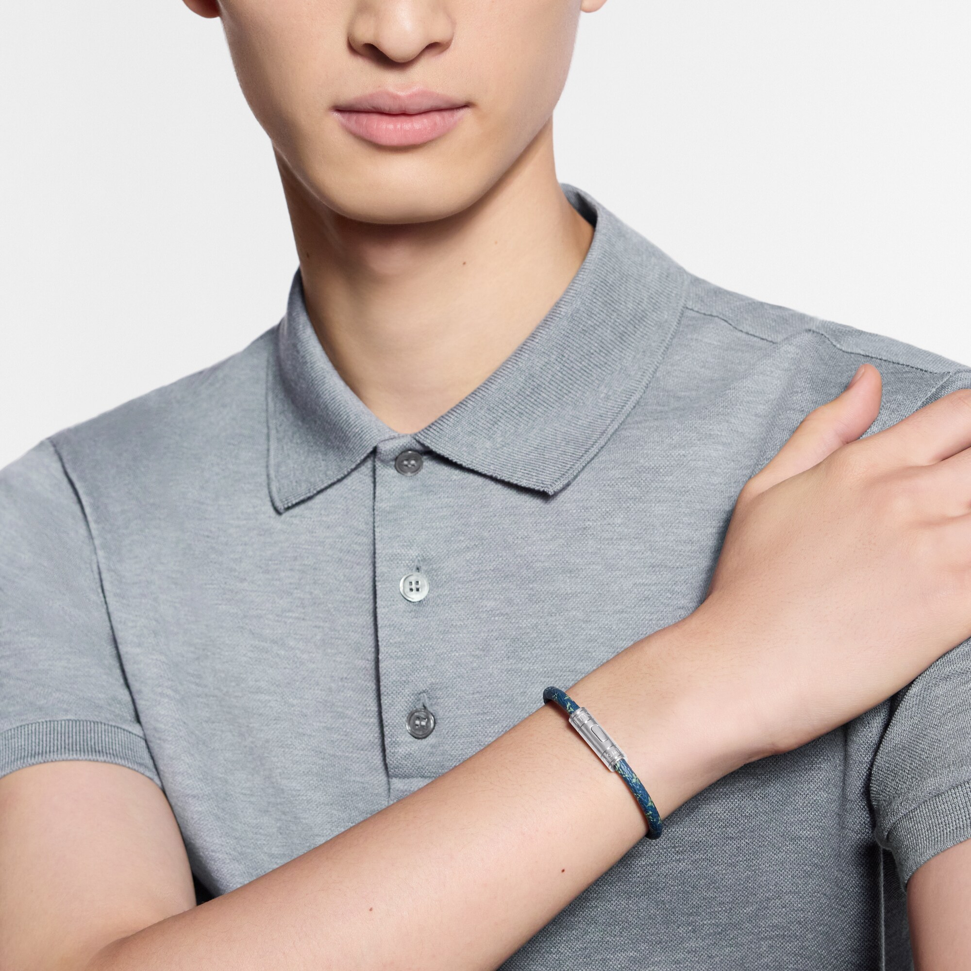 LV} - LV - LV男士时尚首饰 | 路易威登LOUIS VUITTON官网 (产品缩放)