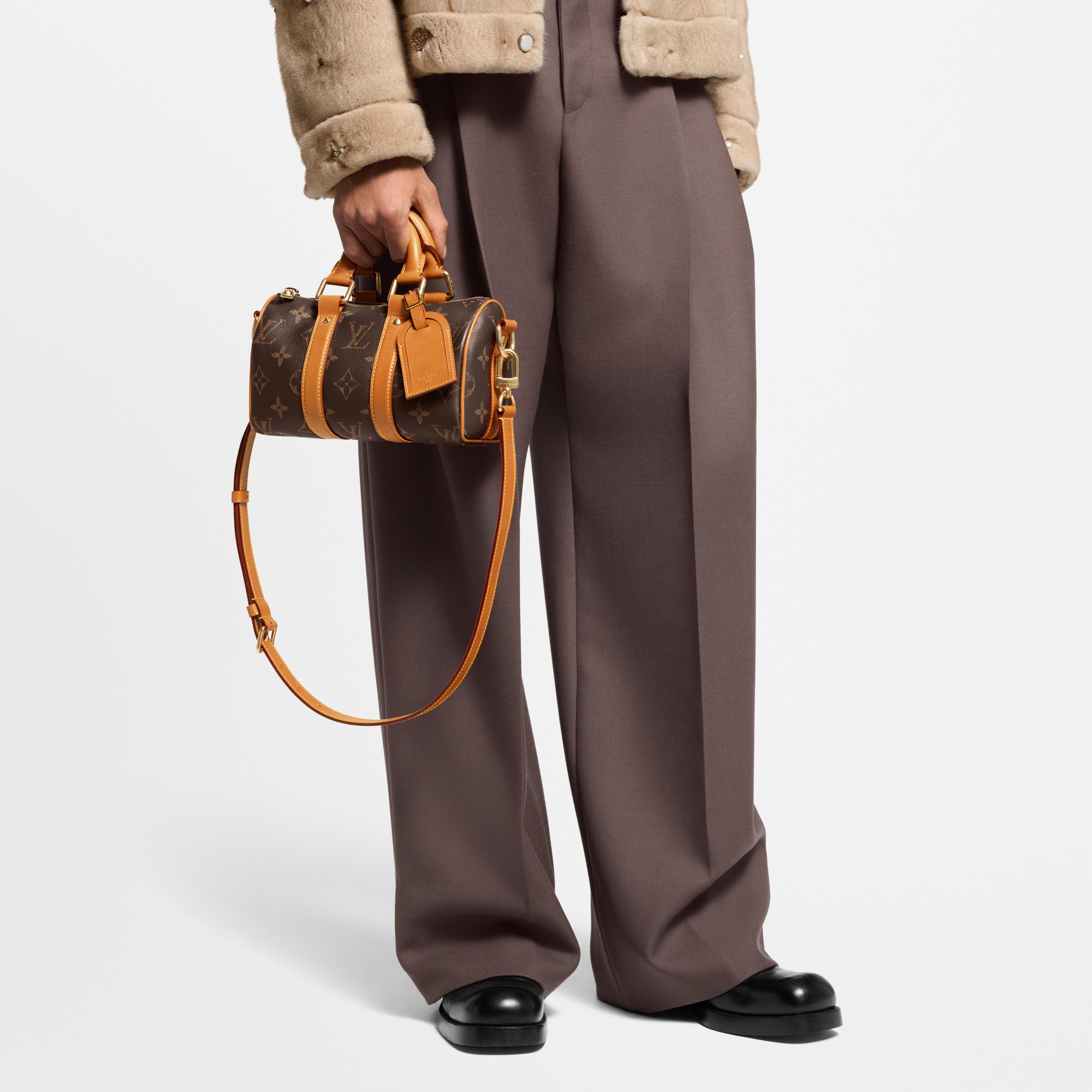 LV} - LVAutres Cuirs Monogram - LV包袋和小型皮具男士包袋 | 路易威登LOUIS VUITTON官网 (产品缩放)