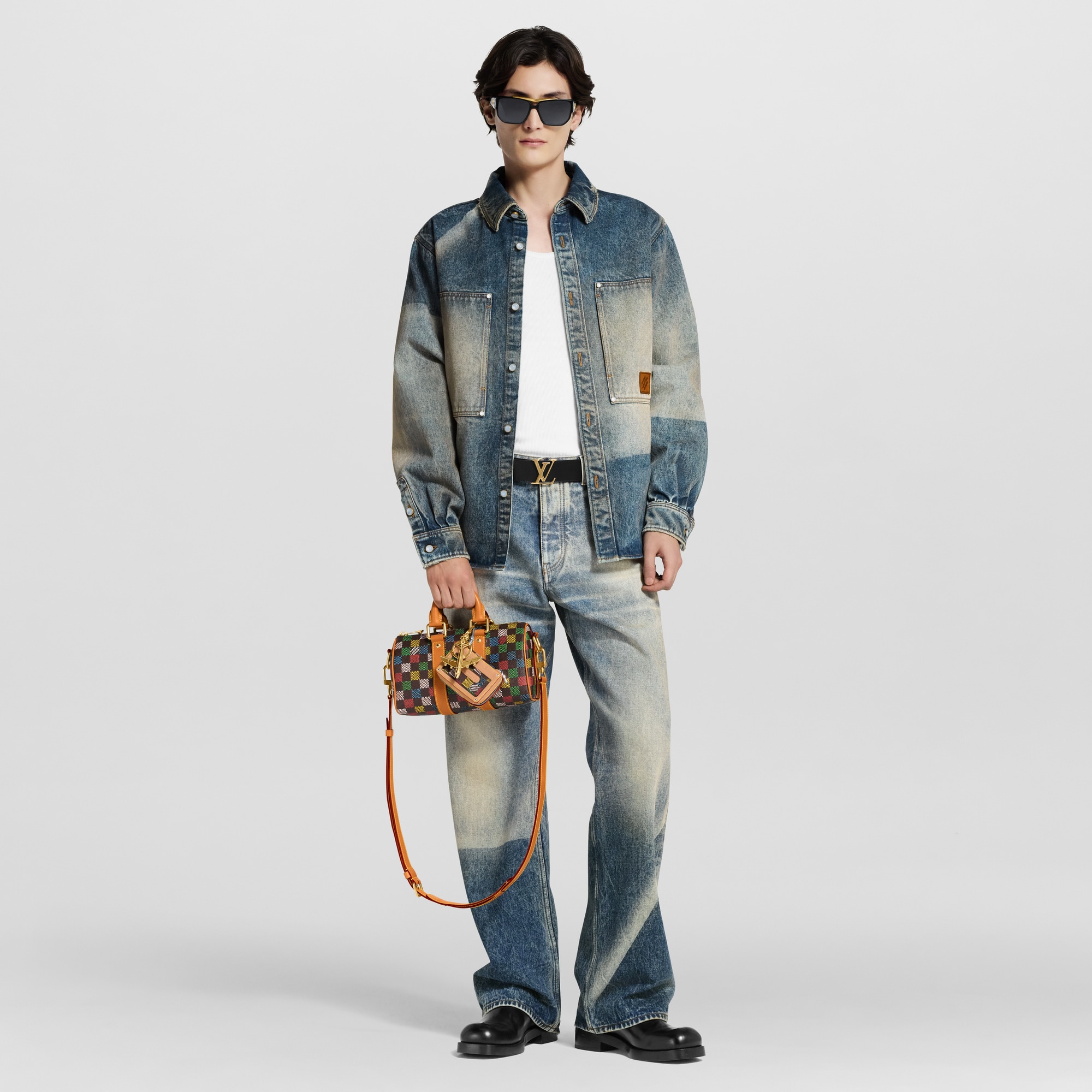 LV} - LVDamier Ebene - LV包袋和小型皮具男士包袋 | 路易威登LOUIS VUITTON官网 (产品缩放)