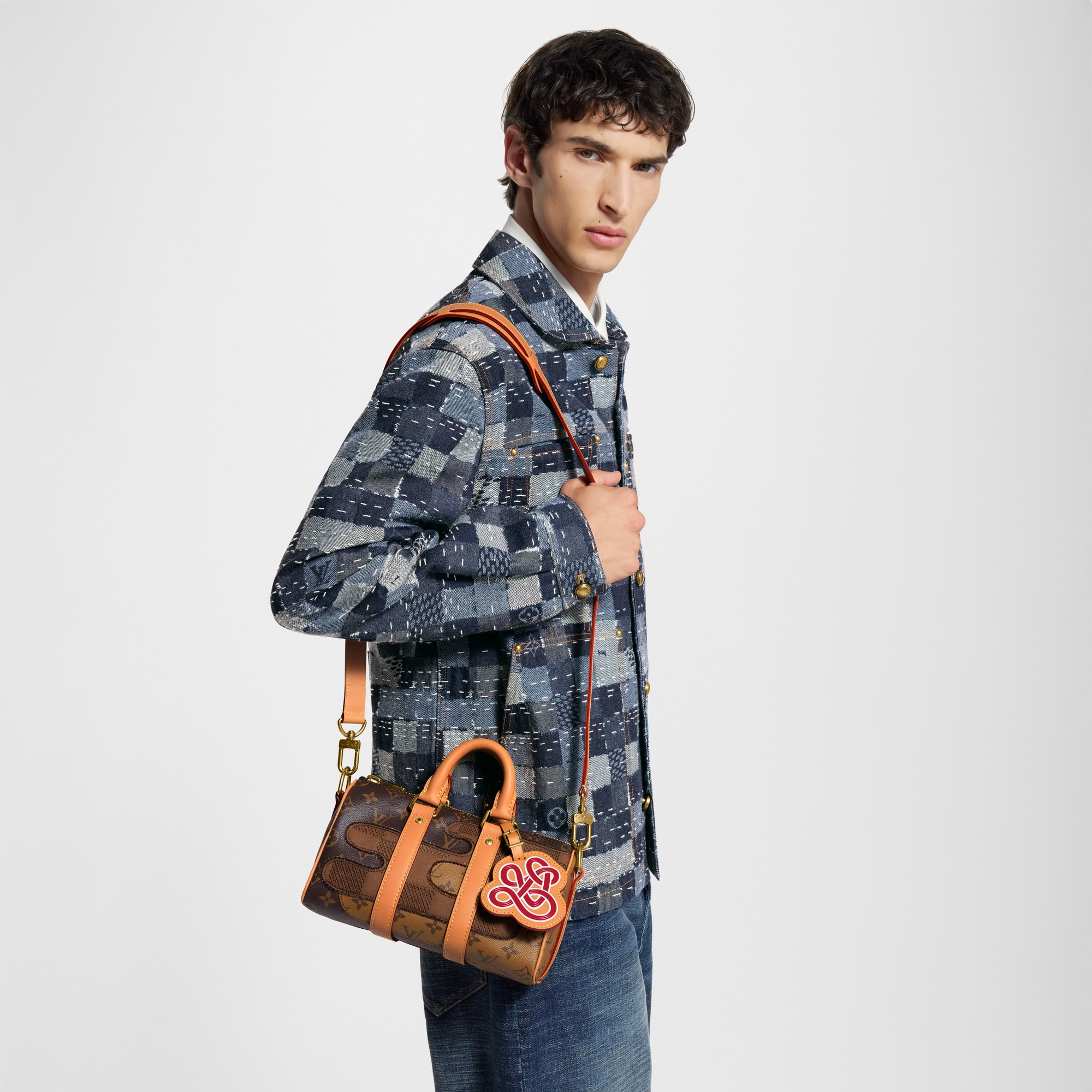 LV} - LVMonogram Other - LV包袋和小型皮具男士包袋 | 路易威登LOUIS VUITTON官网 (产品缩放)