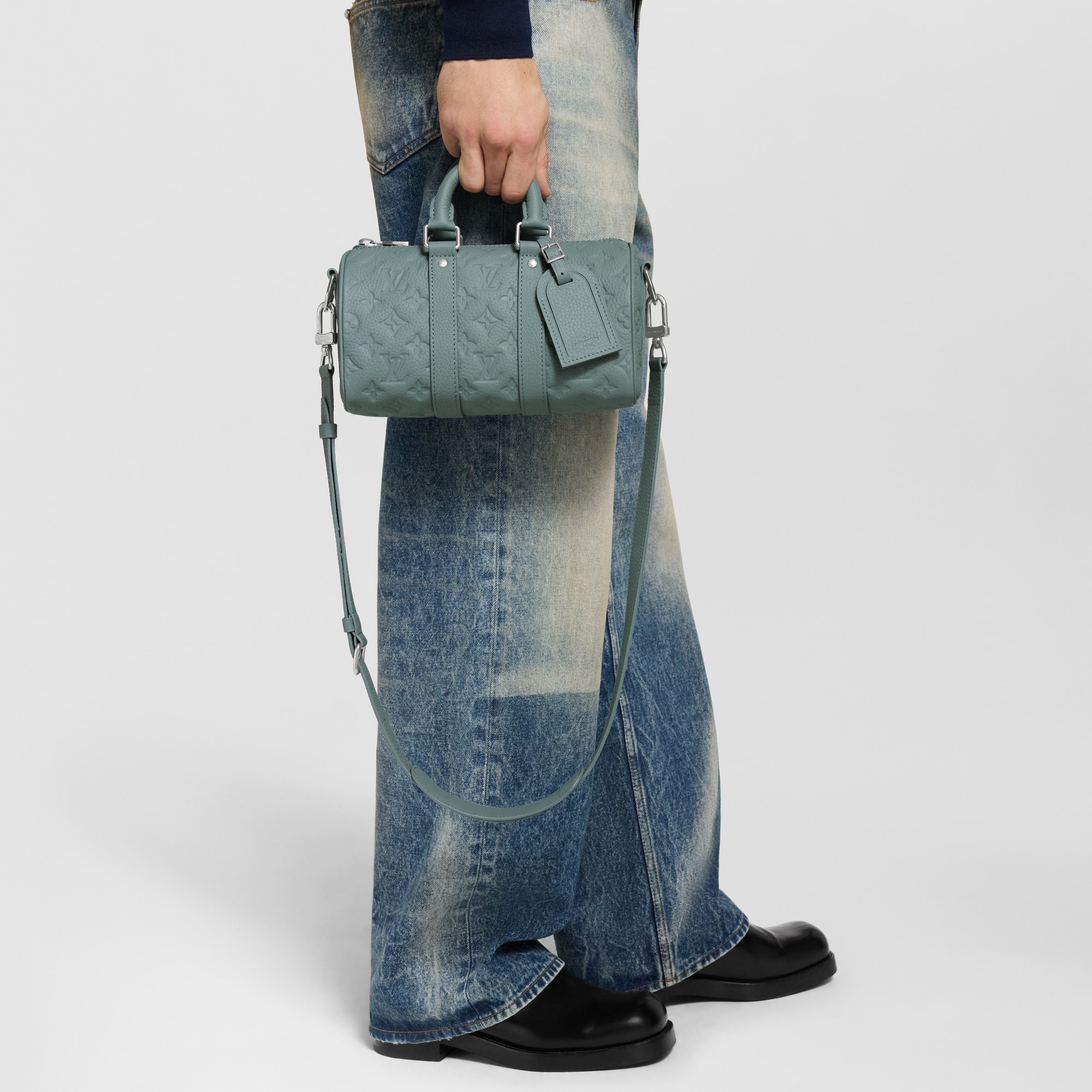 LV} - LVMonogram Taurillon Leather LG - G90 - LV包袋和小型皮具男士包袋 | 路易威登LOUIS VUITTON官网 (产品缩放)