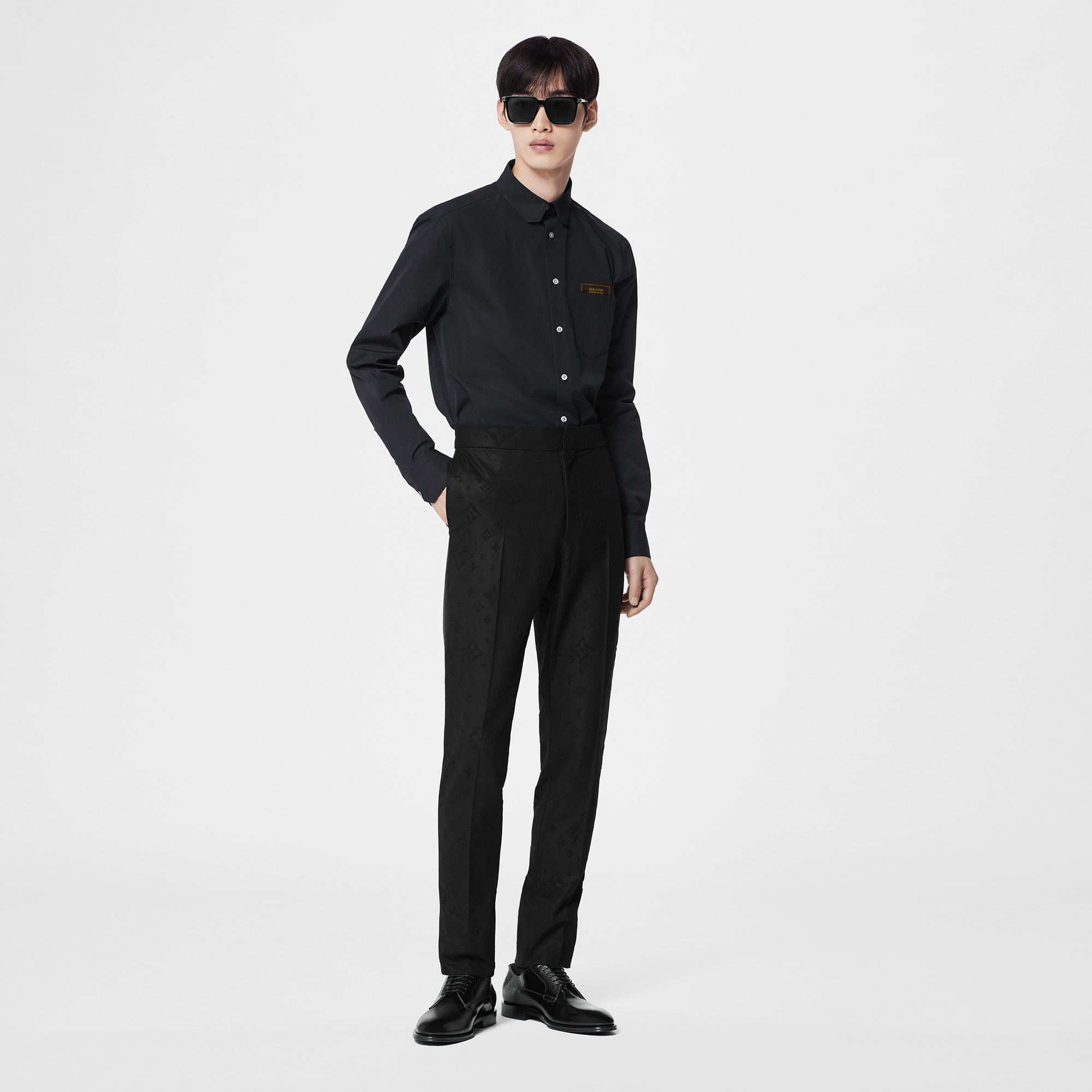 LV} - LV - LV男士鞋履系列 | 路易威登LOUIS VUITTON官网 (产品缩放)