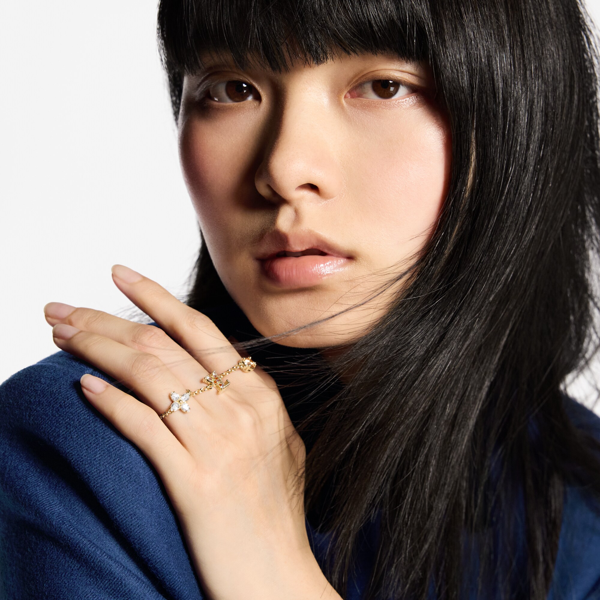 LV} - LVS00 - LV女士时尚首饰 | 路易威登LOUIS VUITTON官网 (产品缩放)