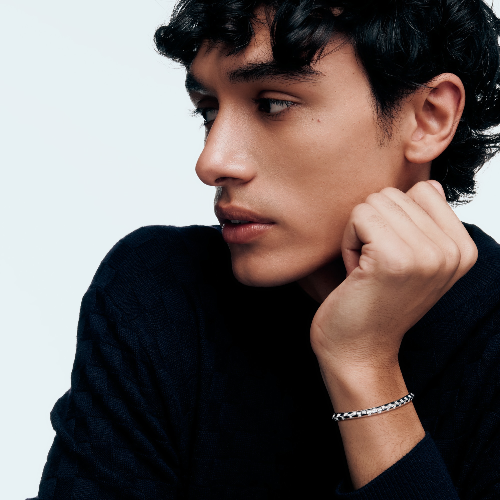 LV} - LV - LV珠宝按类别浏览 | 路易威登LOUIS VUITTON官网 (产品缩放)