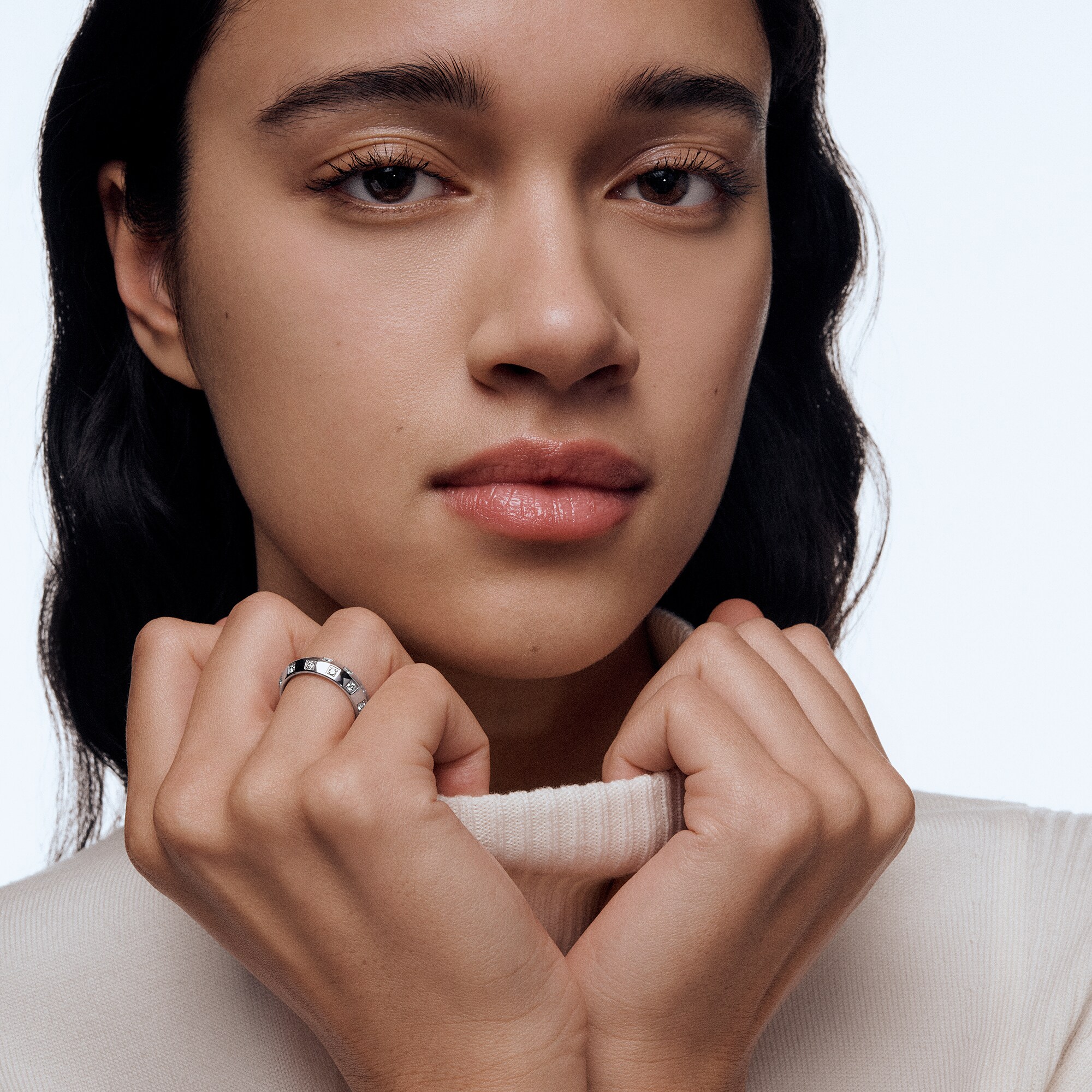 LV} - LV - LV珠宝按类别浏览 | 路易威登LOUIS VUITTON官网 (产品缩放)