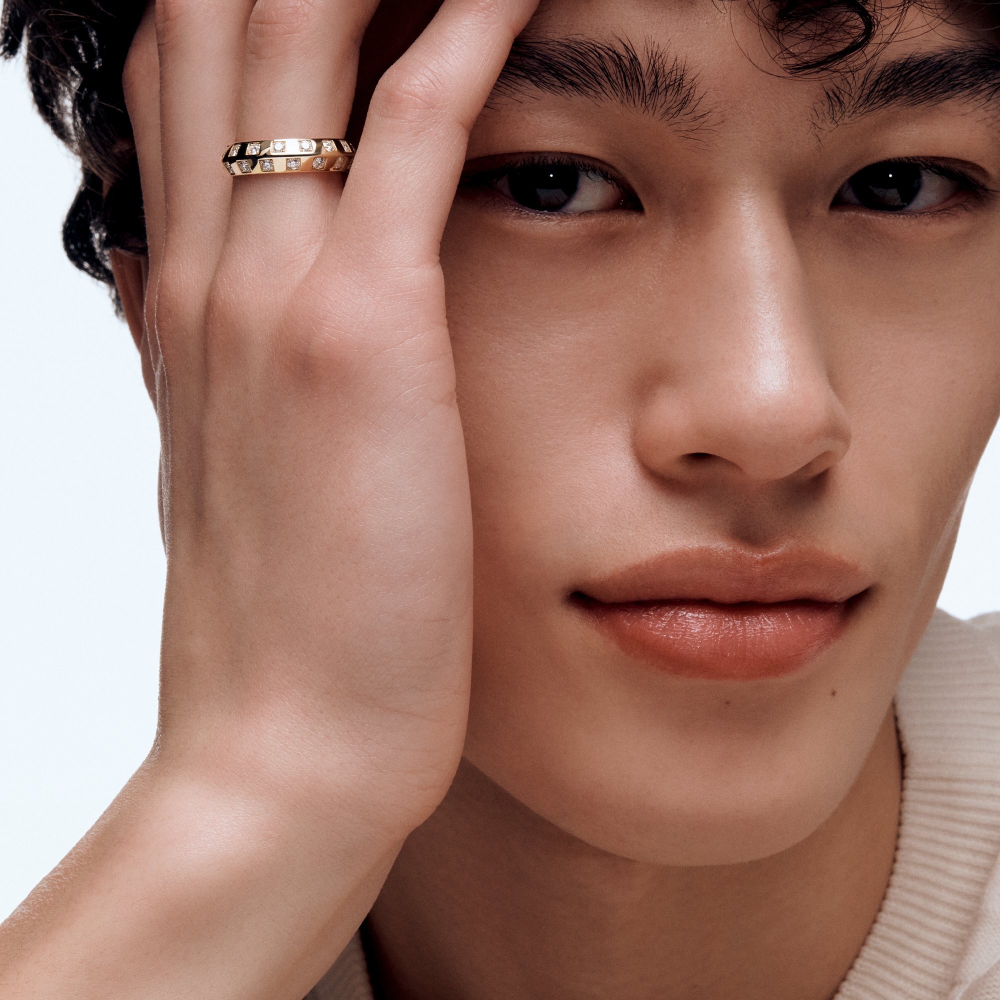 LV} - LV - LV珠宝按类别浏览 | 路易威登LOUIS VUITTON官网 (产品缩放)