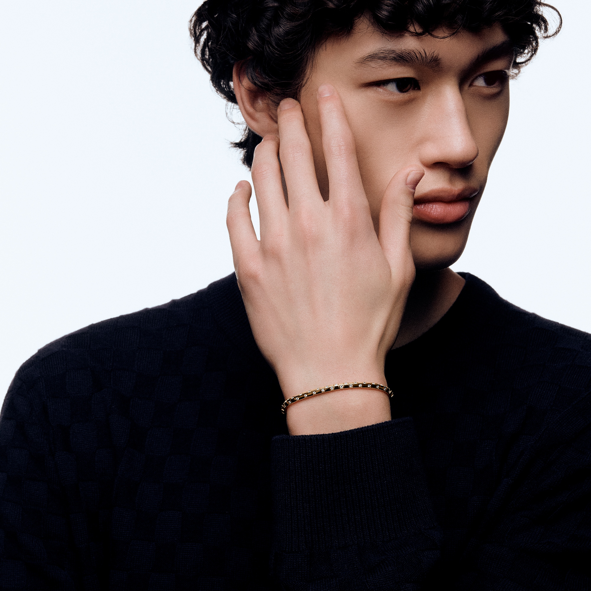 LV} - LV - LV珠宝按类别浏览 | 路易威登LOUIS VUITTON官网 (产品缩放)