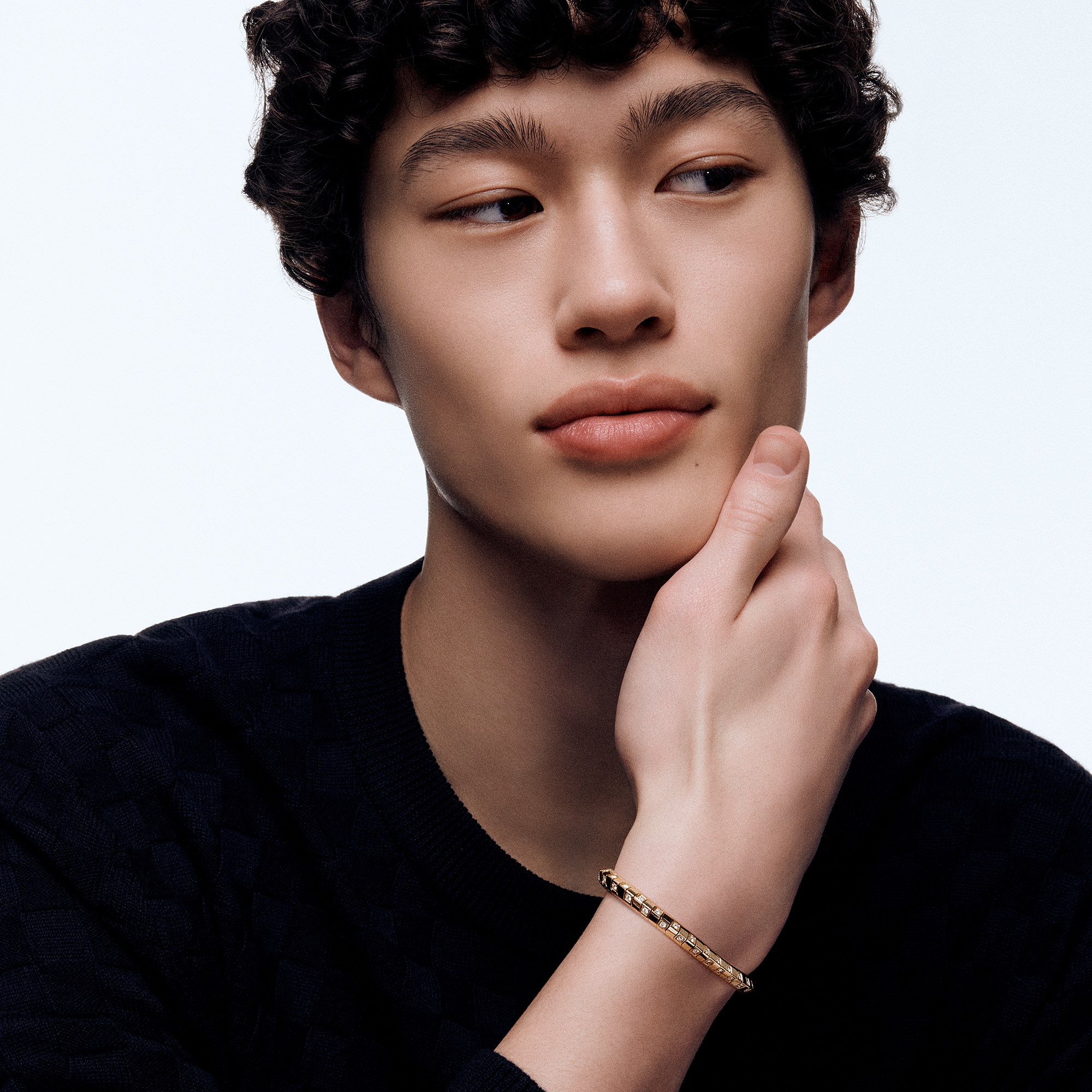 LV} - LV - LV珠宝按类别浏览 | 路易威登LOUIS VUITTON官网 (产品缩放)