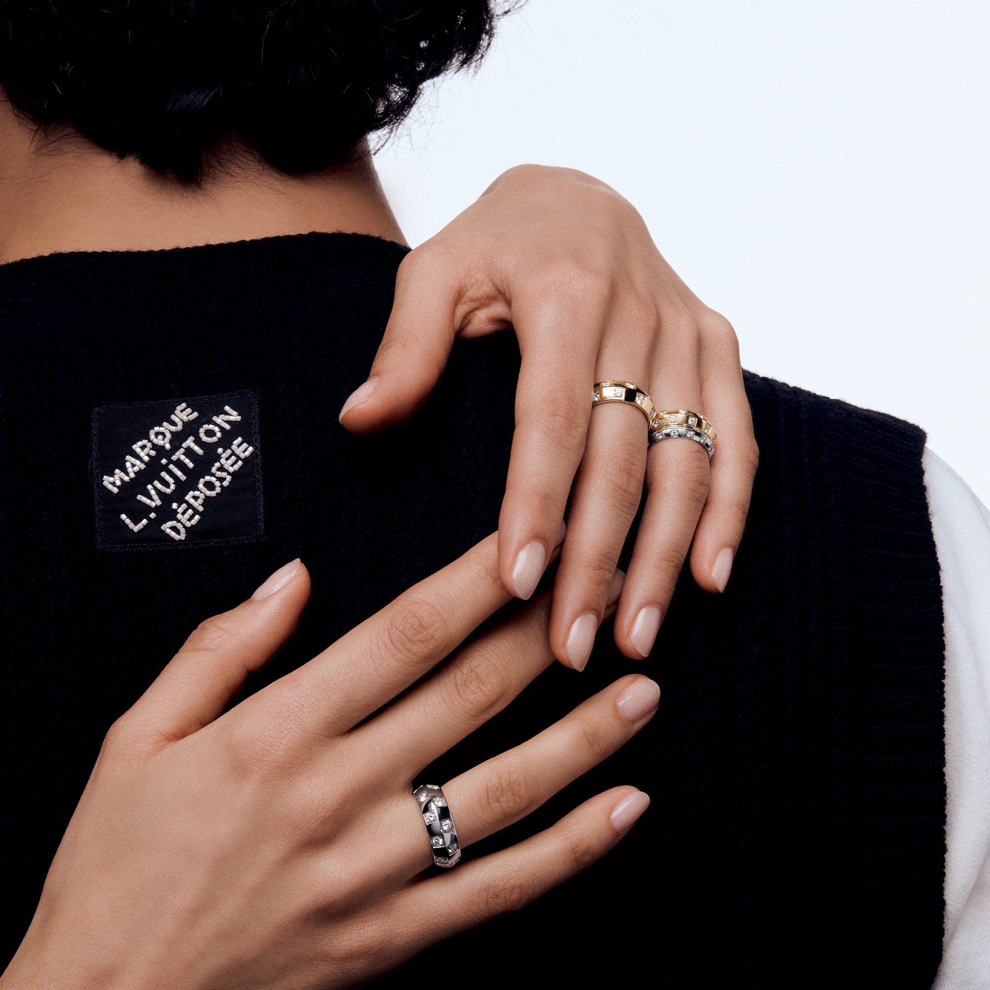 LV} - LV - LVLes Extraordinaires珠宝 | 路易威登LOUIS VUITTON官网 (产品缩放)