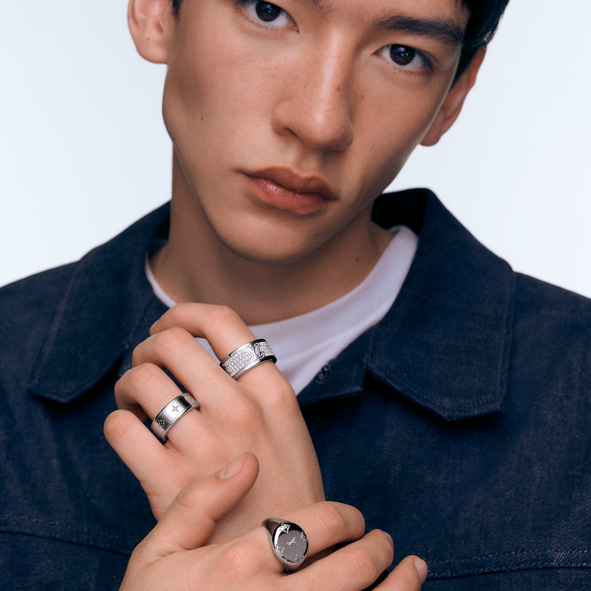 LV} - LV - LV珠宝按类别浏览 | 路易威登LOUIS VUITTON官网 (产品缩放)