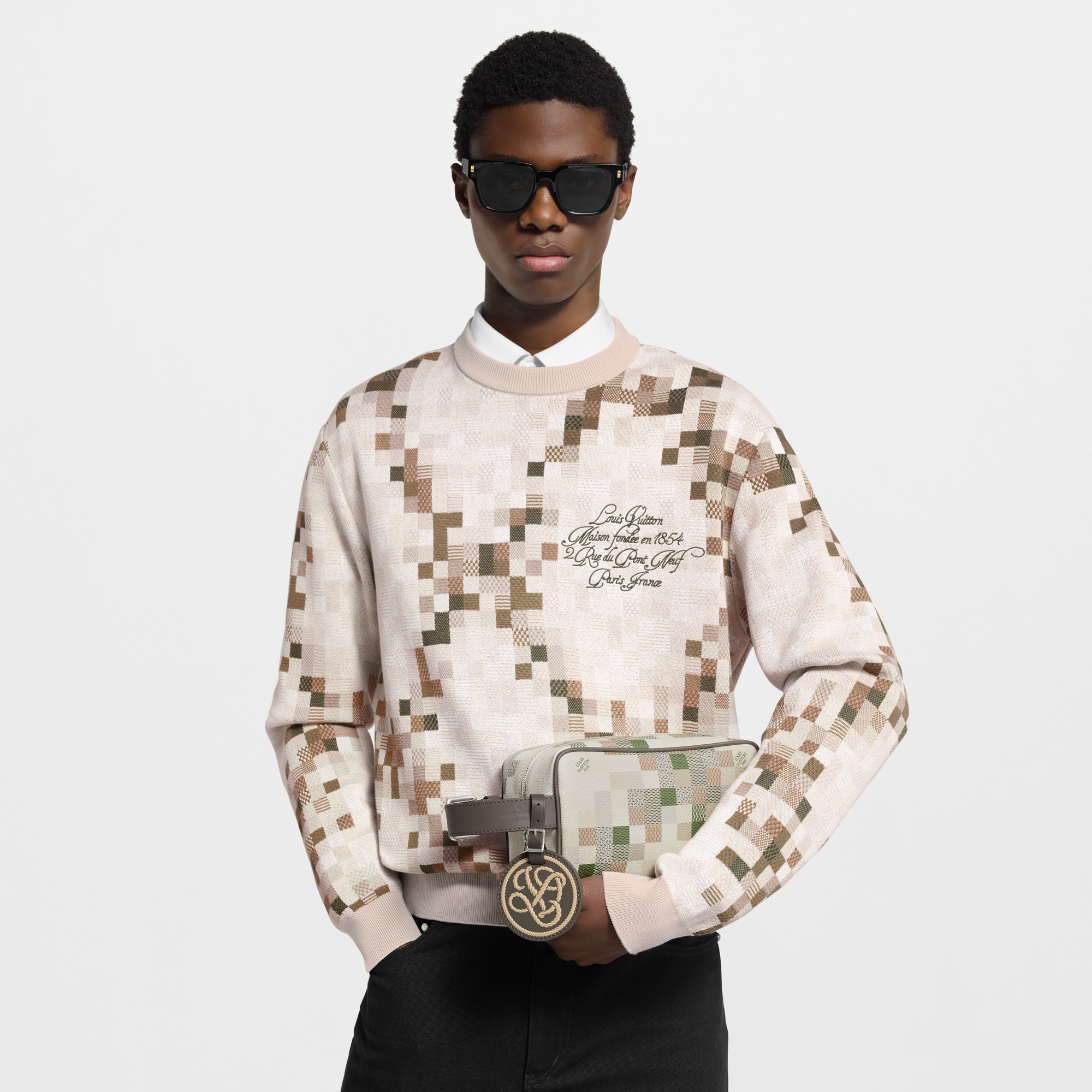 LV} - LVD16 - LV男士旅行用品 | 路易威登LOUIS VUITTON官网 (产品缩放)