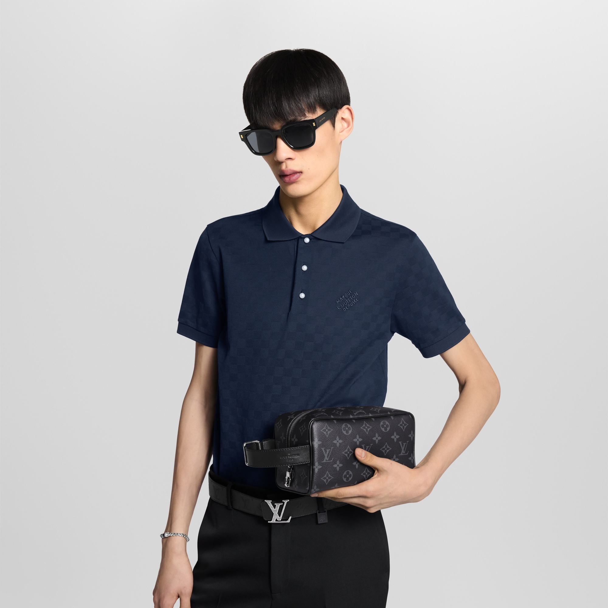 LV} - LVMonogram Eclipse - LV男士旅行用品 | 路易威登LOUIS VUITTON官网 (产品缩放)