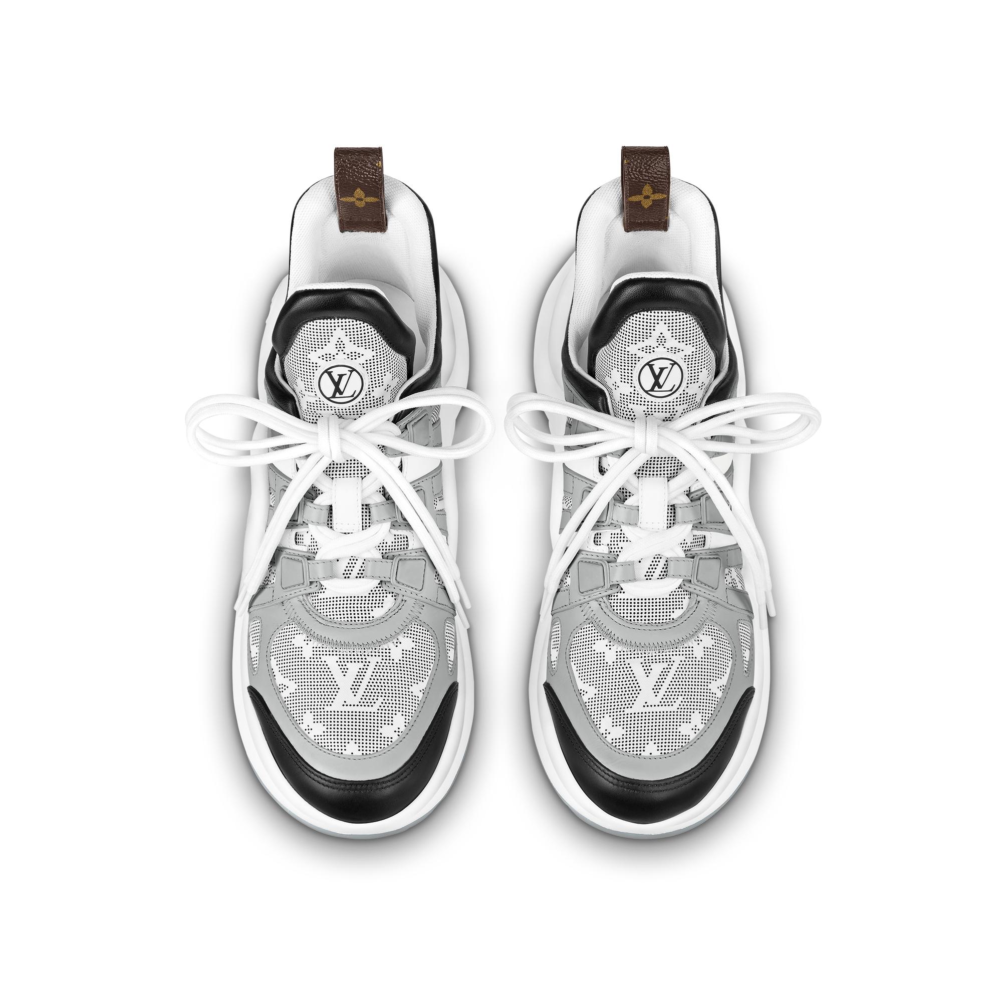 LV} - LV - LV男士Discontinued Product | 路易威登LOUIS VUITTON官网 (产品缩放)