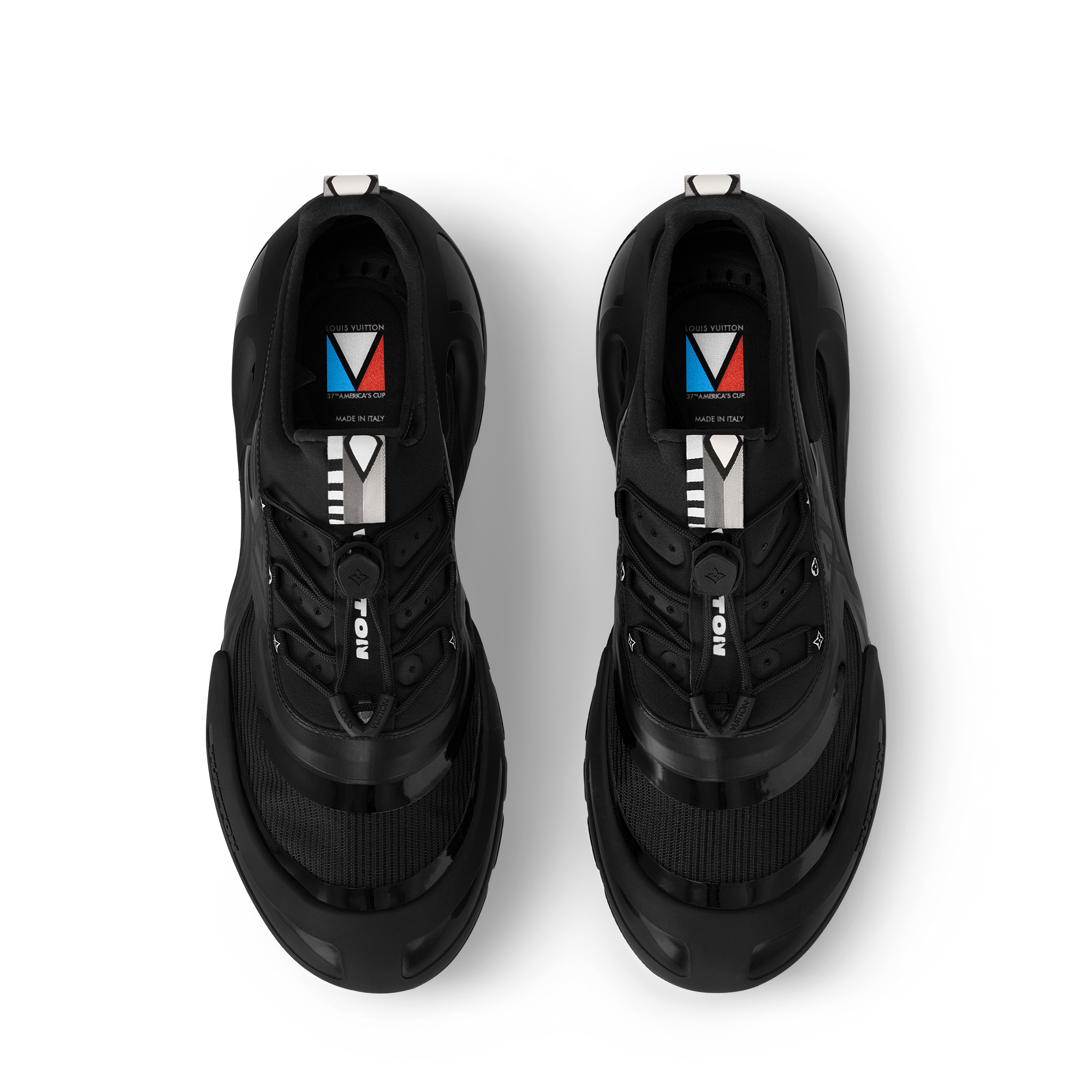LV} - LV - LV男士鞋履系列 | 路易威登LOUIS VUITTON官网 (产品缩放)