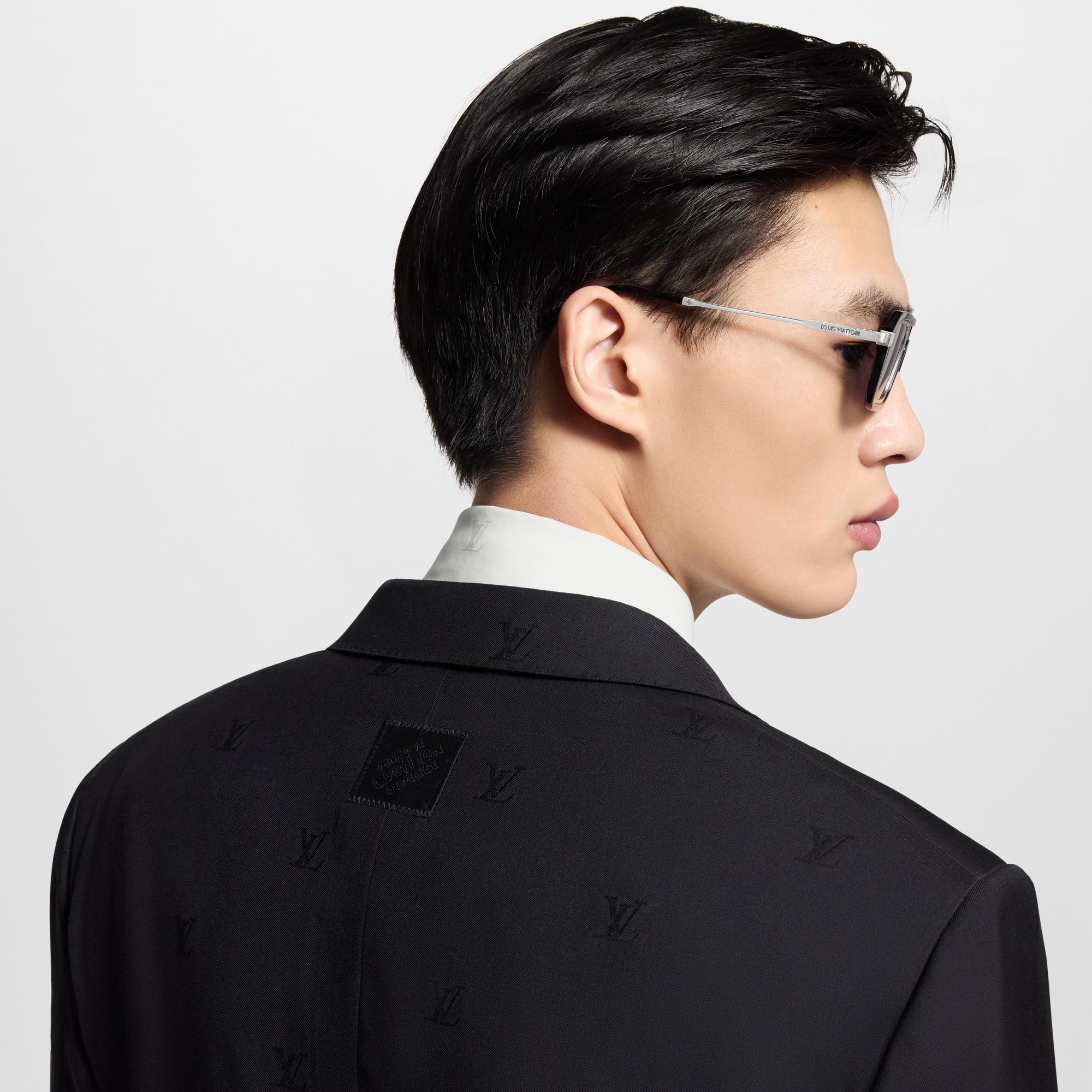 LV} - LV - LV男士高级成衣 | 路易威登LOUIS VUITTON官网 (产品缩放)