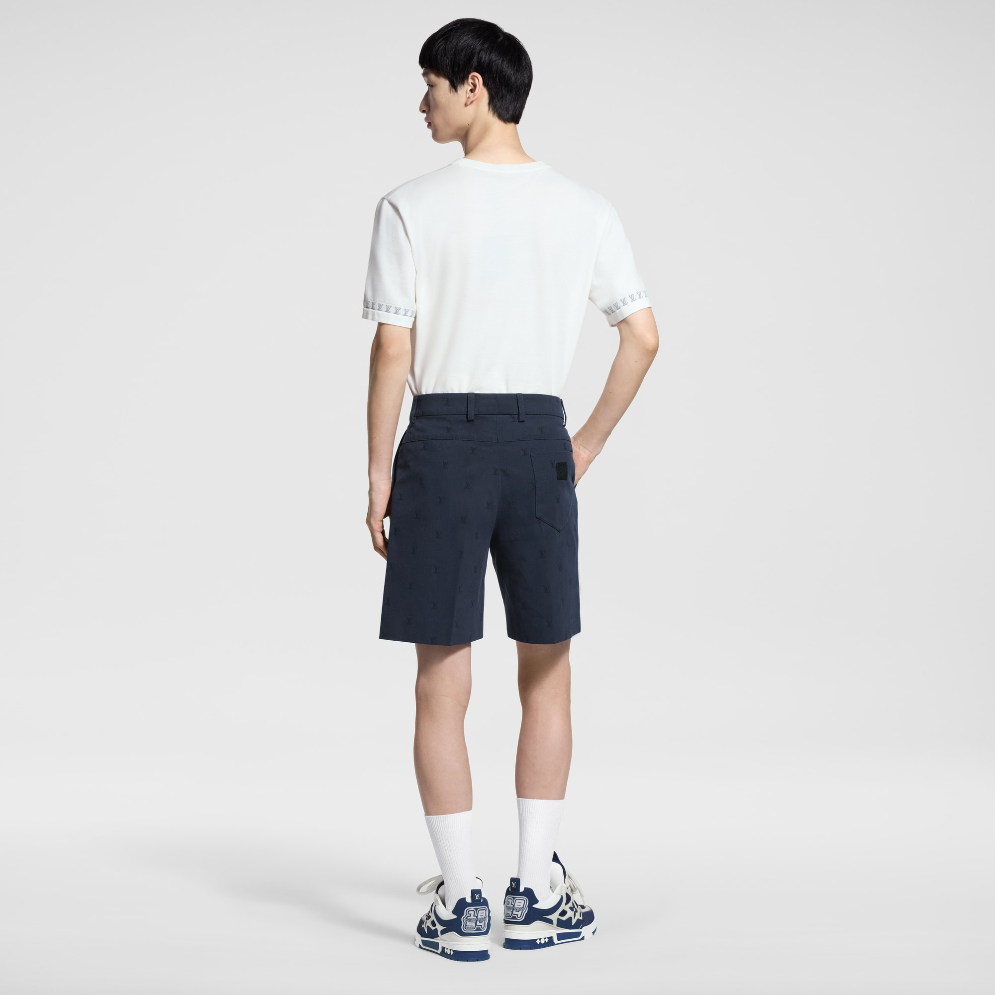 LV} - LV - LV男士高级成衣 | 路易威登LOUIS VUITTON官网 (产品缩放)