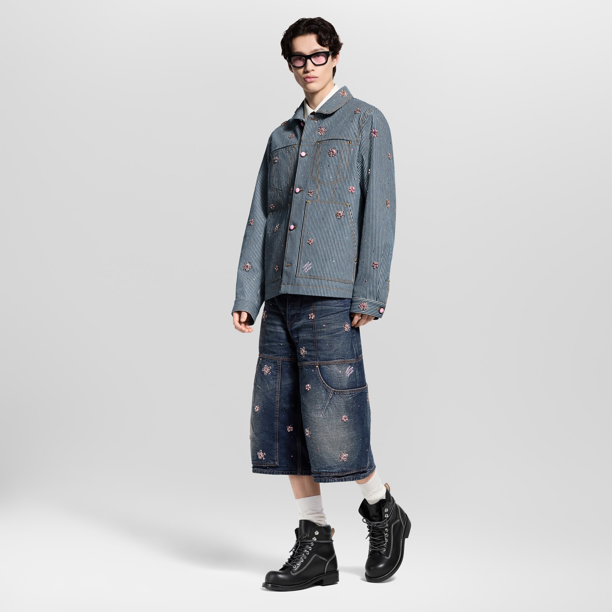 LV} - LV - LV男士鞋履系列 | 路易威登LOUIS VUITTON官网 (产品缩放)