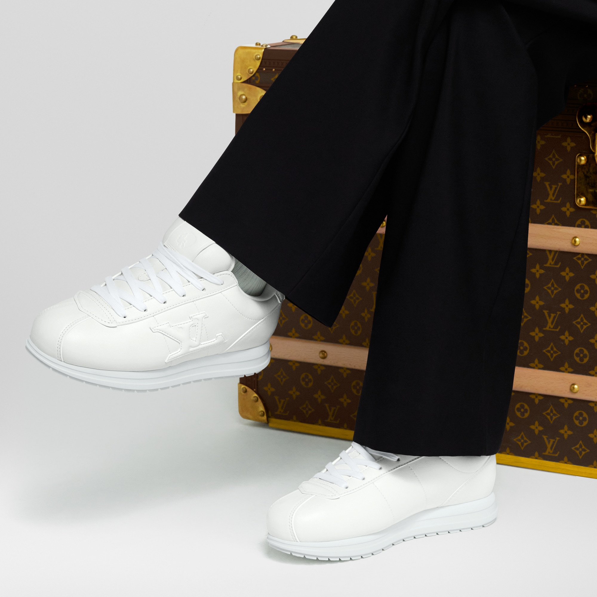 LV} - LV - LV男士鞋履系列 | 路易威登LOUIS VUITTON官网 (产品缩放)