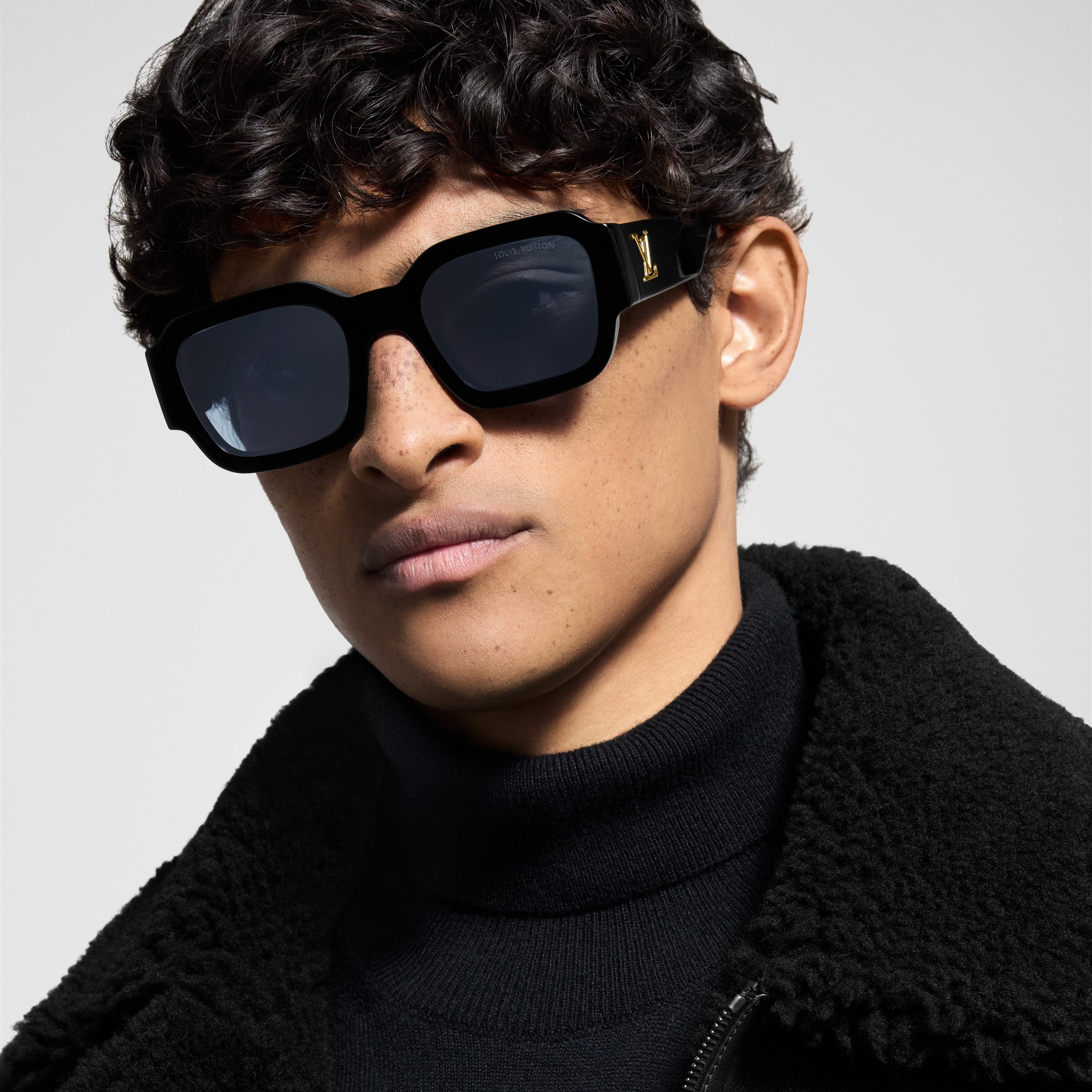 LV} - LVS00 - LV男士配饰系列 | 路易威登LOUIS VUITTON官网 (产品缩放)