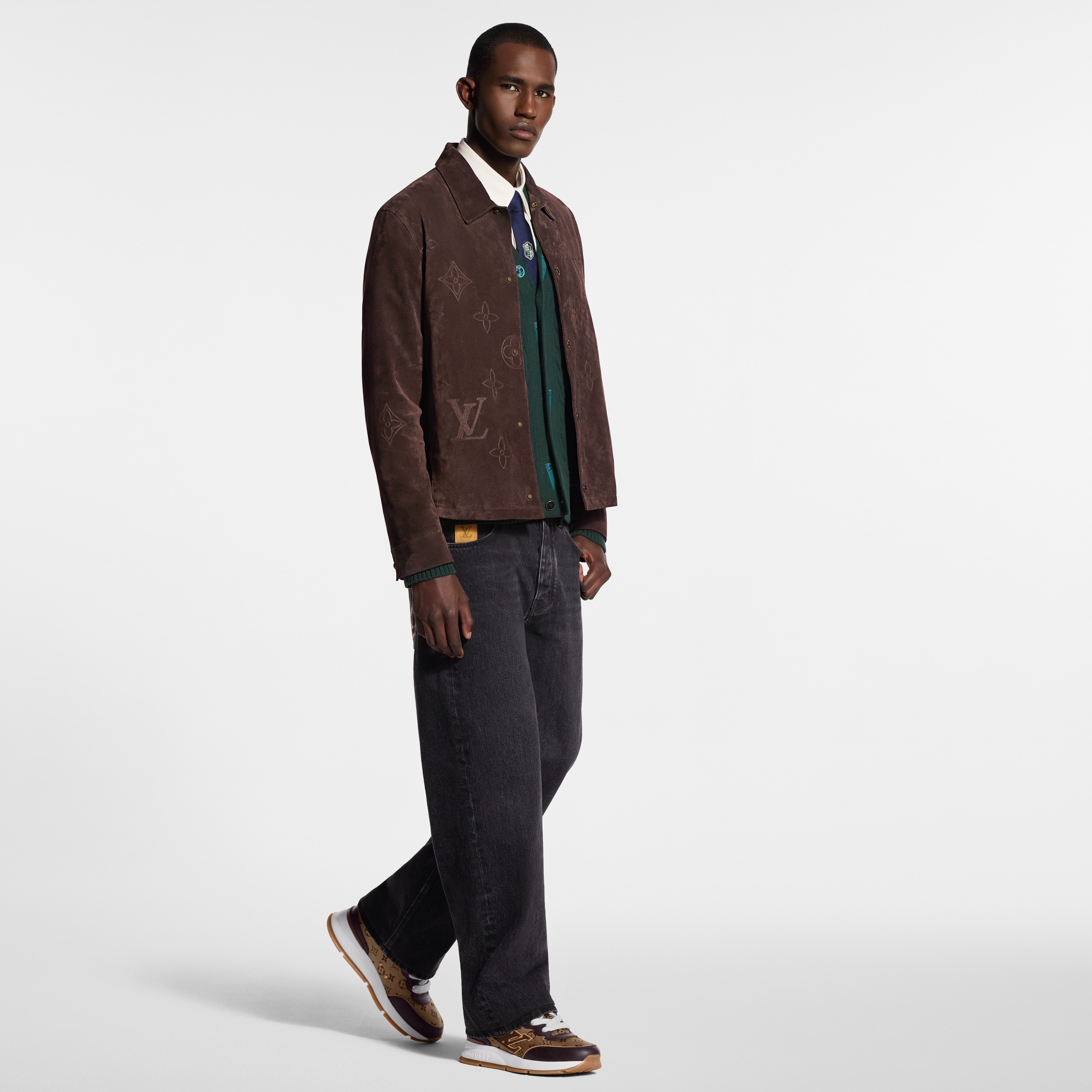 LV} - LV - LV男士鞋履系列 | 路易威登LOUIS VUITTON官网 (产品缩放)