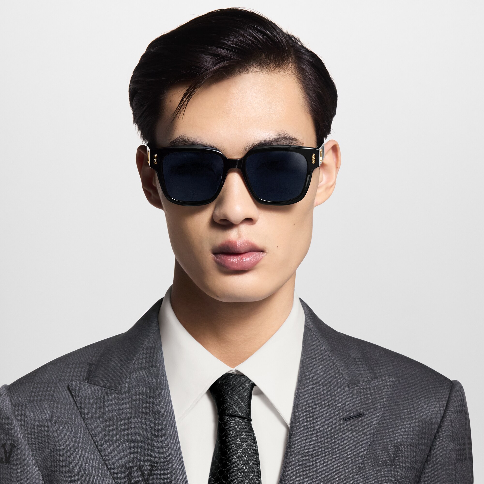 LV} - LVS00 - LV男士配饰系列 | 路易威登LOUIS VUITTON官网 (产品缩放)
