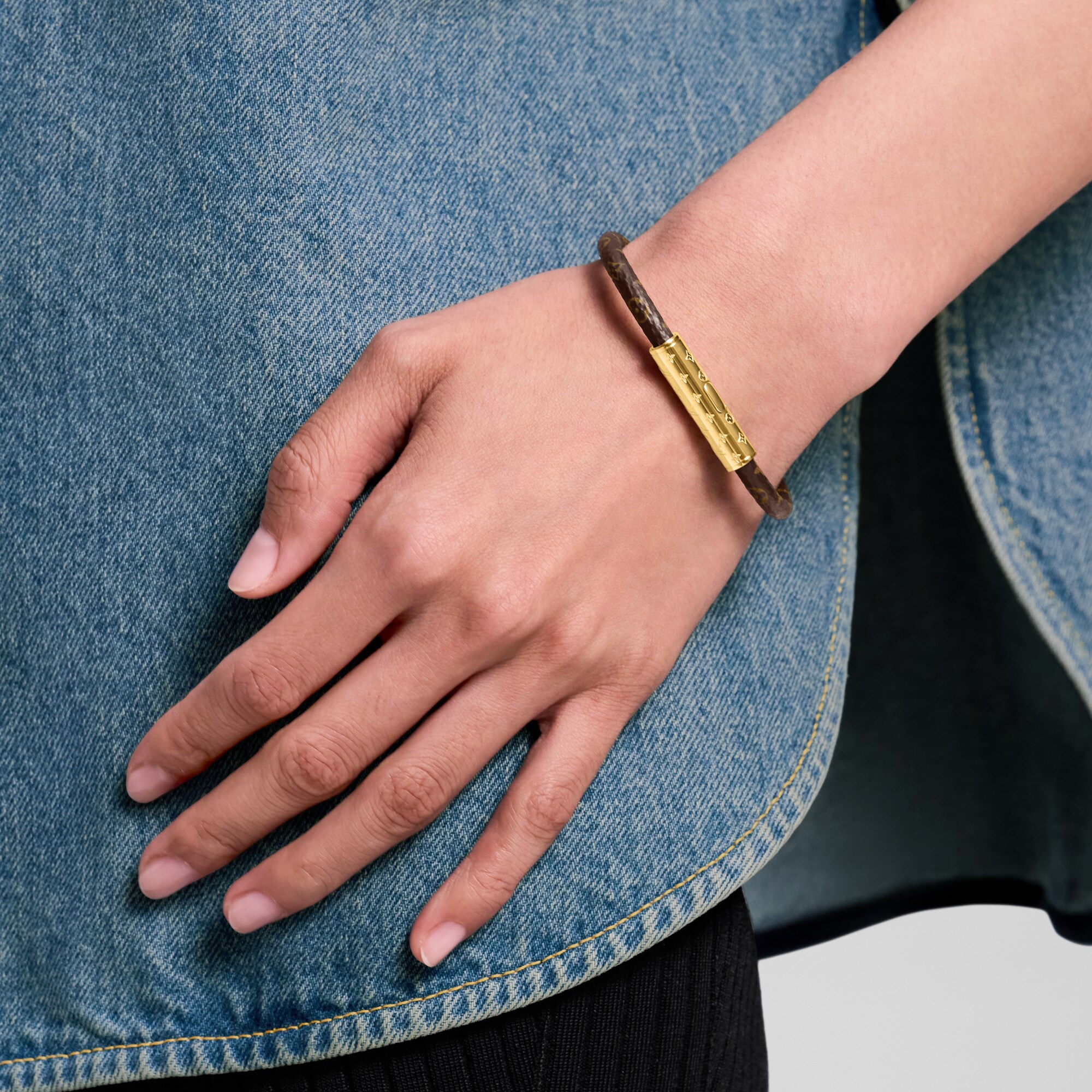 LV} - LVMonogram - LV女士时尚首饰 | 路易威登LOUIS VUITTON官网 (产品缩放)