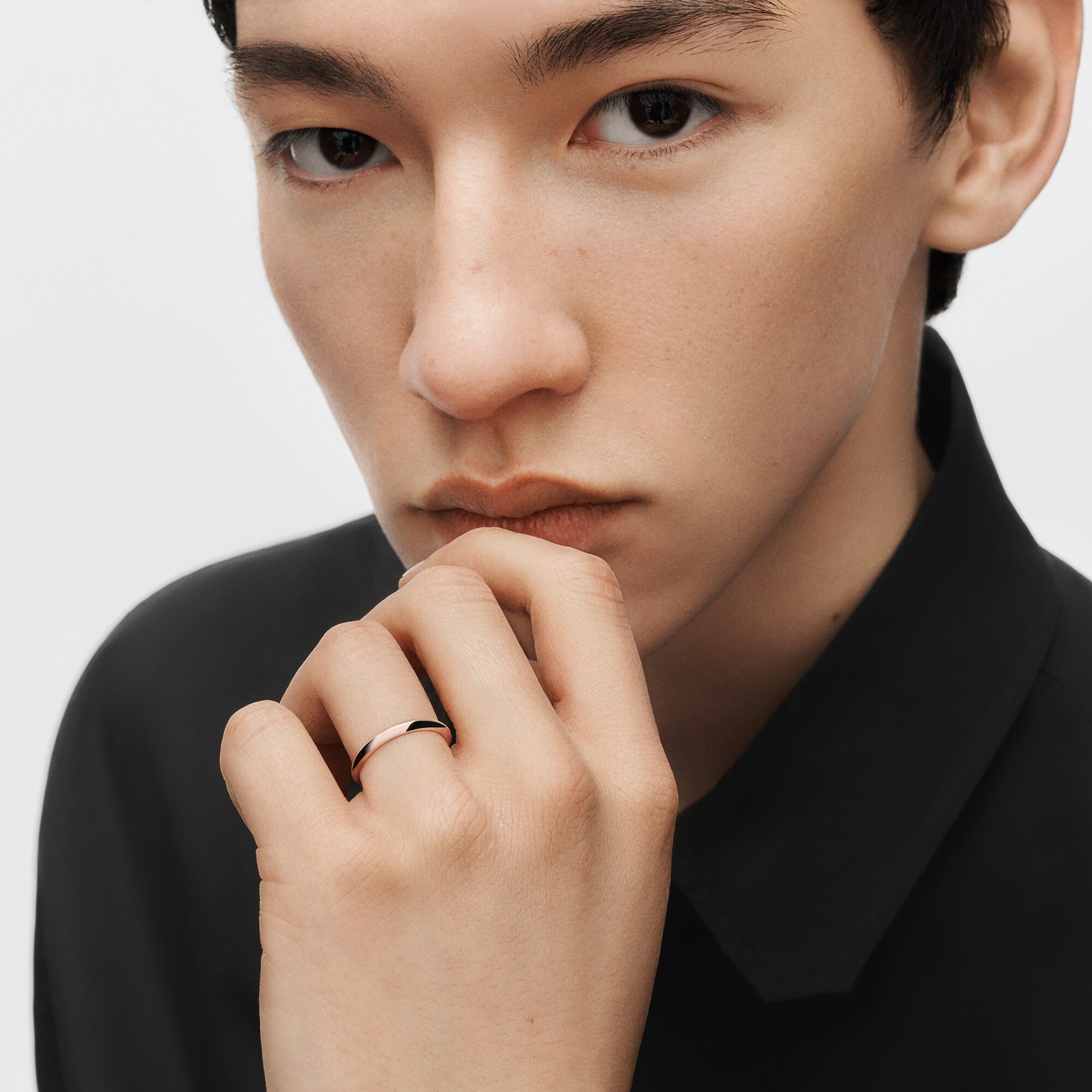 LV} - LV - LV珠宝按类别浏览 | 路易威登LOUIS VUITTON官网 (产品缩放)