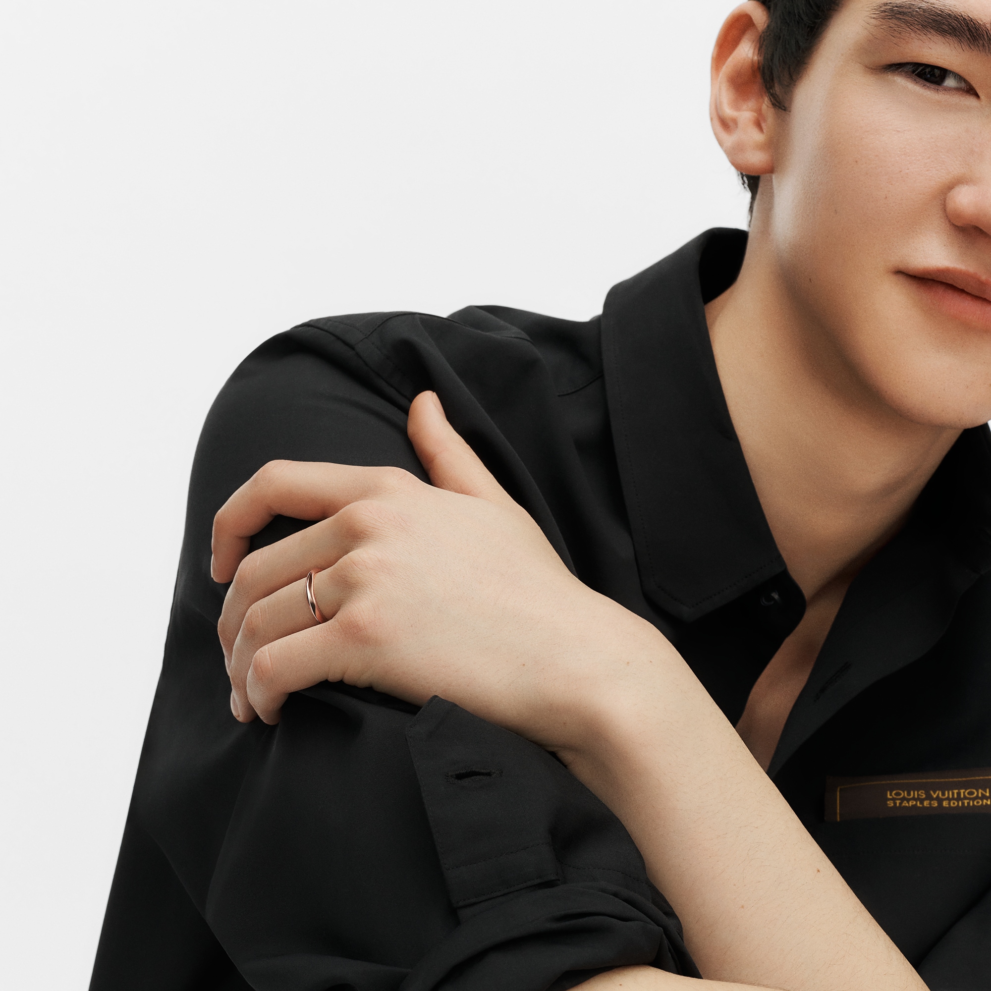 LV} - LV - LV珠宝按类别浏览 | 路易威登LOUIS VUITTON官网 (产品缩放)