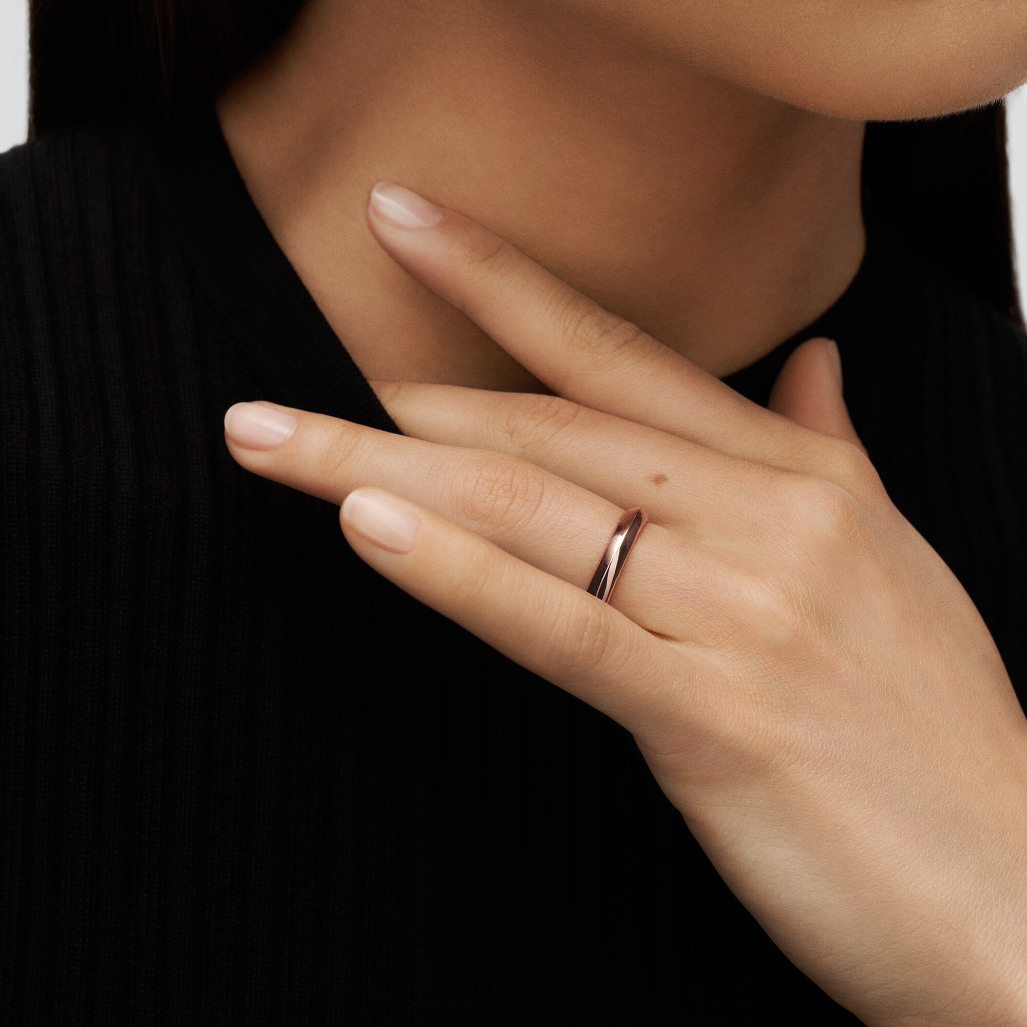 LV} - LV - LV珠宝按类别浏览 | 路易威登LOUIS VUITTON官网 (产品缩放)