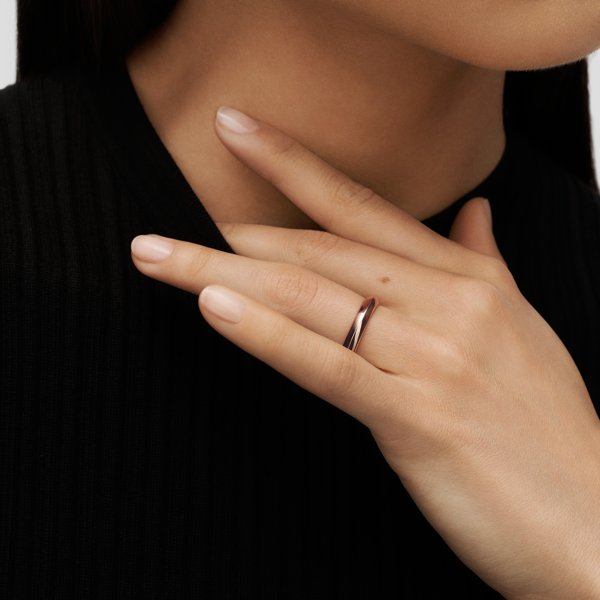 LV} - LV - LV珠宝按类别浏览 | 路易威登LOUIS VUITTON官网 (产品缩放)