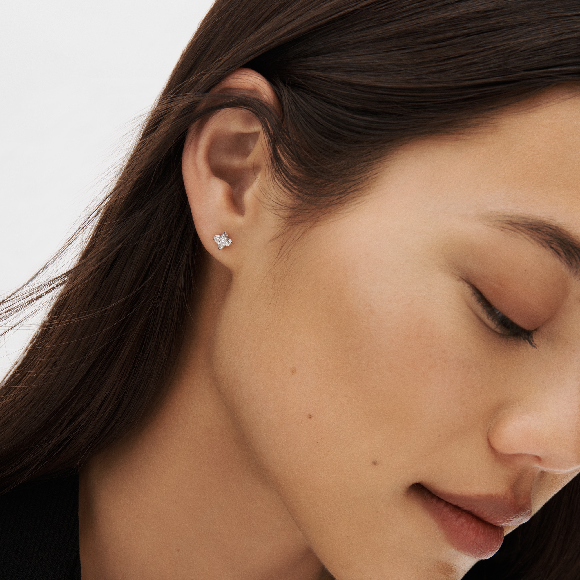 LV} - LV - LV珠宝按系列浏览 | 路易威登LOUIS VUITTON官网 (产品缩放)