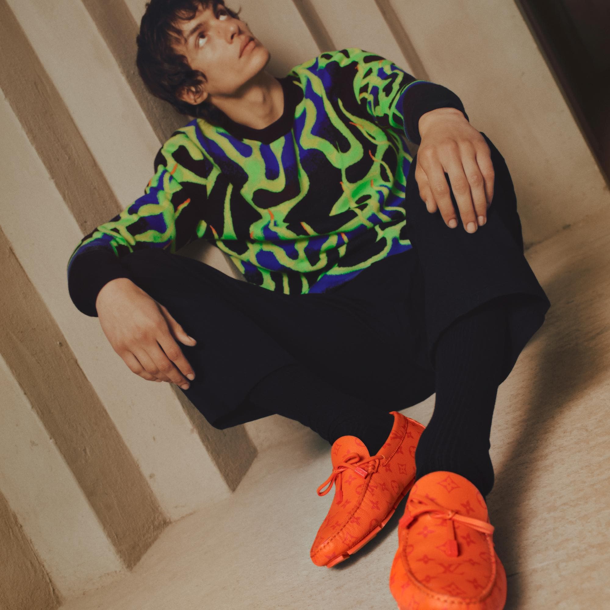 LV} - LV - LV男士鞋履系列 | 路易威登LOUIS VUITTON官网 (产品缩放)